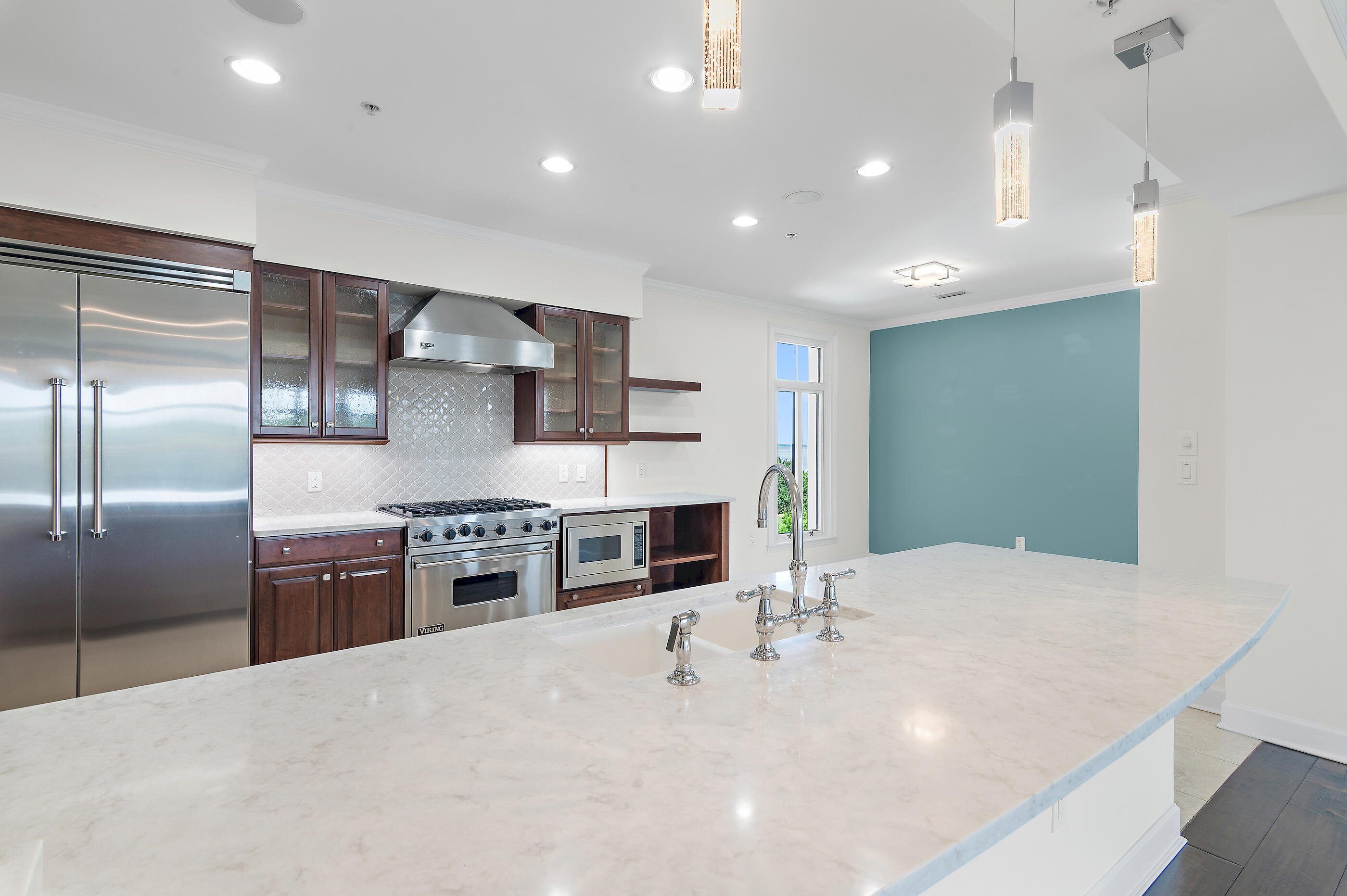 ONE WATER PLACE - Residential