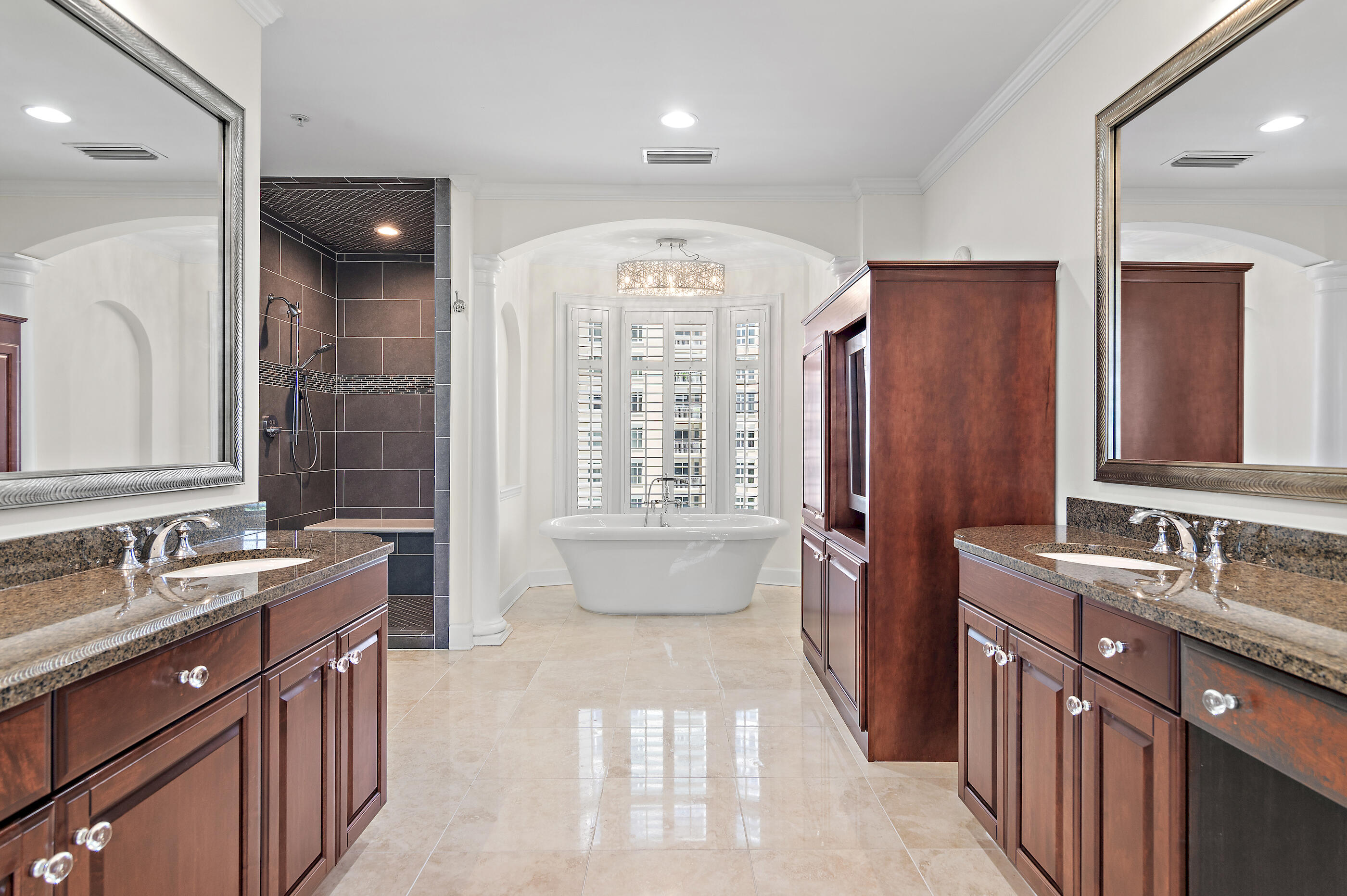 ONE WATER PLACE - Residential