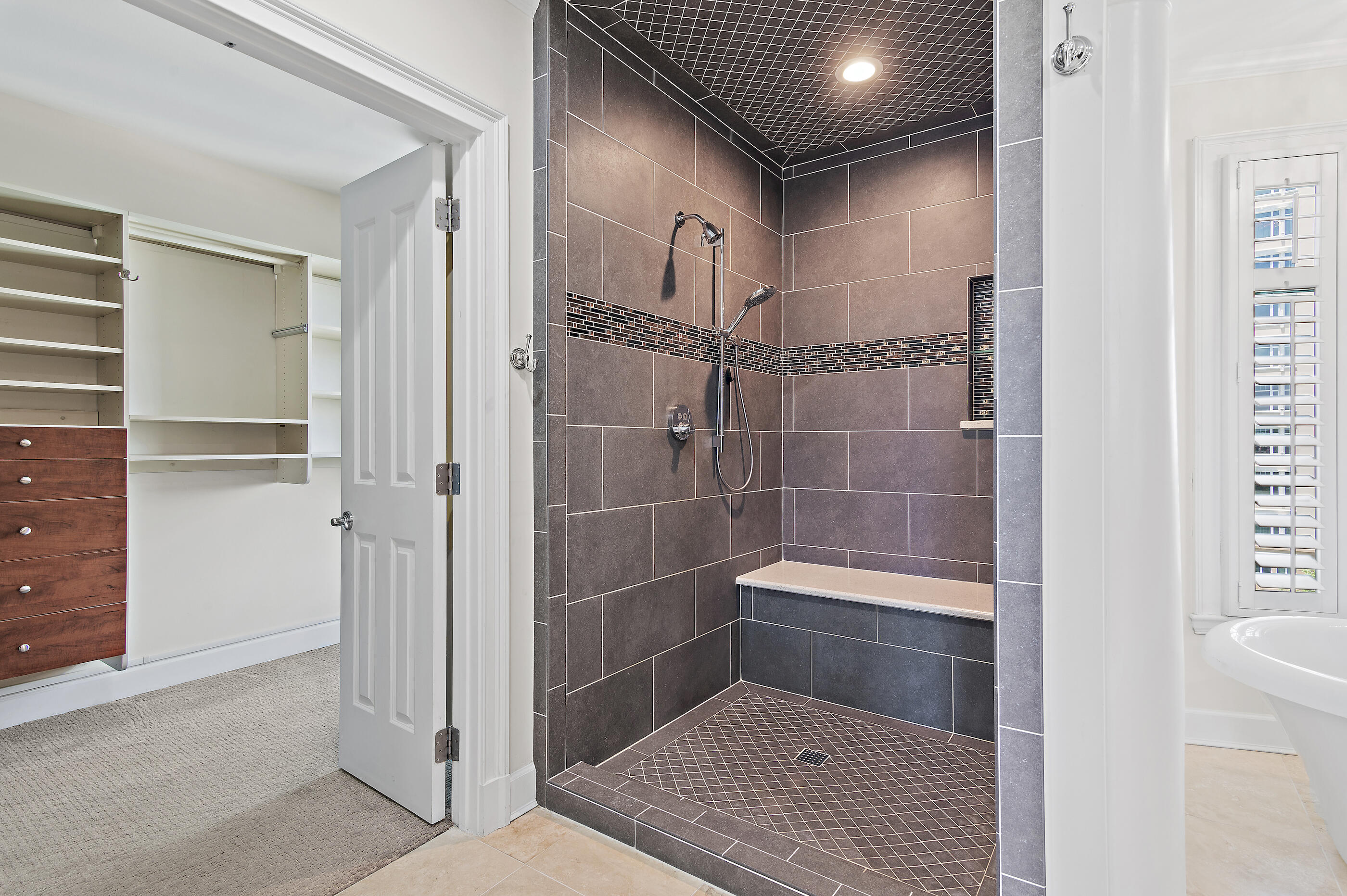 ONE WATER PLACE - Residential