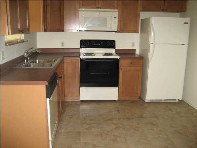 PORT DIXIE - Residential Lease