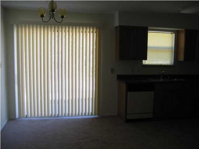 PORT DIXIE - Residential Lease