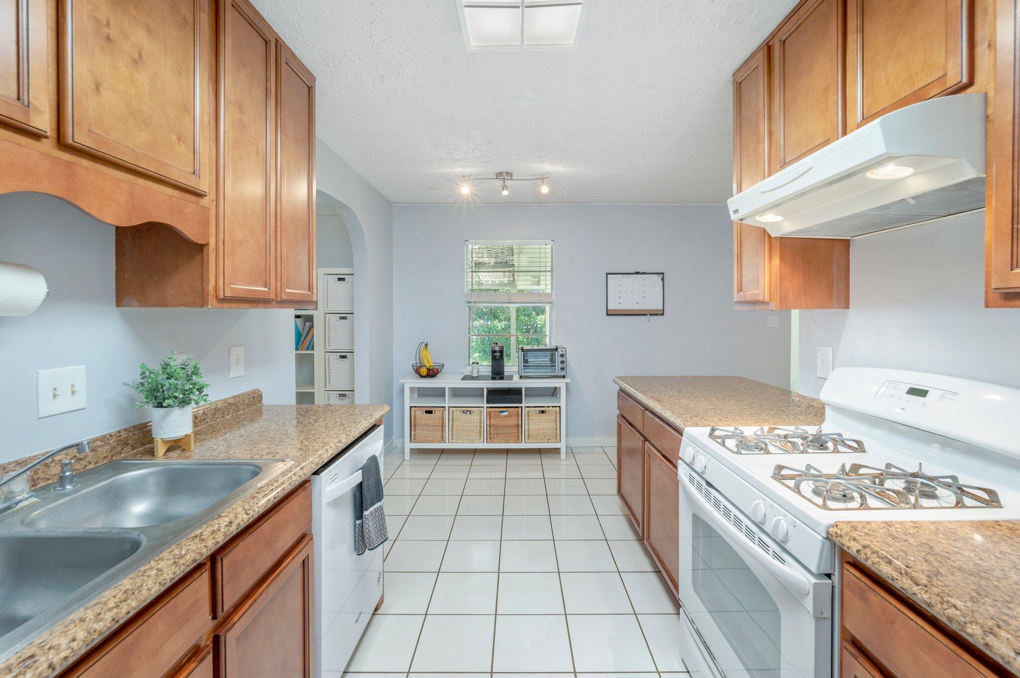 CHATEAU PRES DE LA MER - Residential