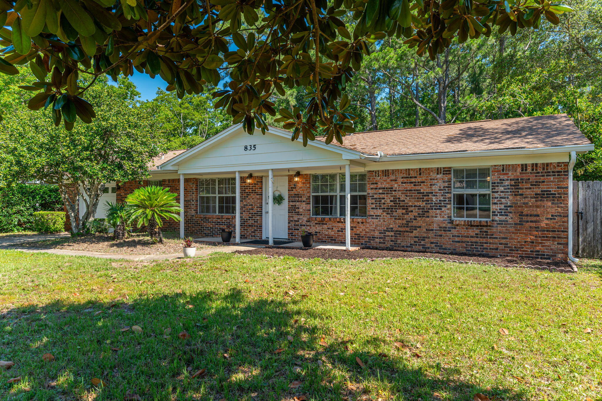 CHATEAU PRES DE LA MER - Residential