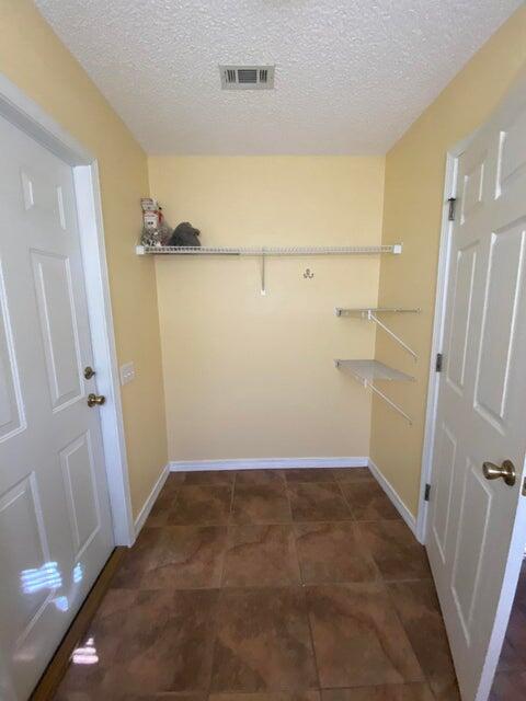 LIGHTHOUSE POINTE - Residential