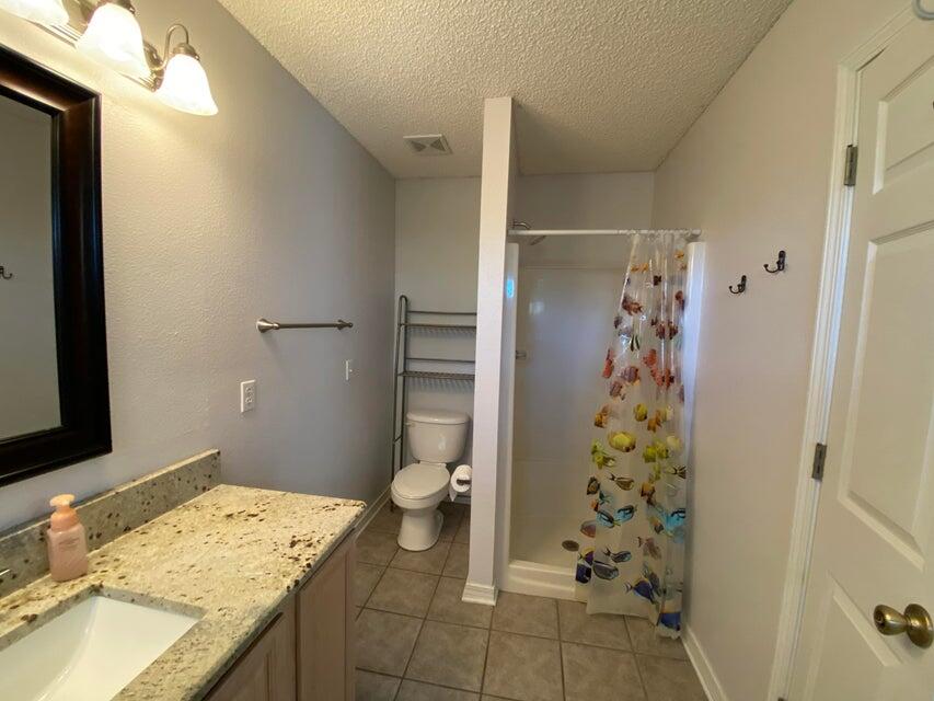 LIGHTHOUSE POINTE - Residential