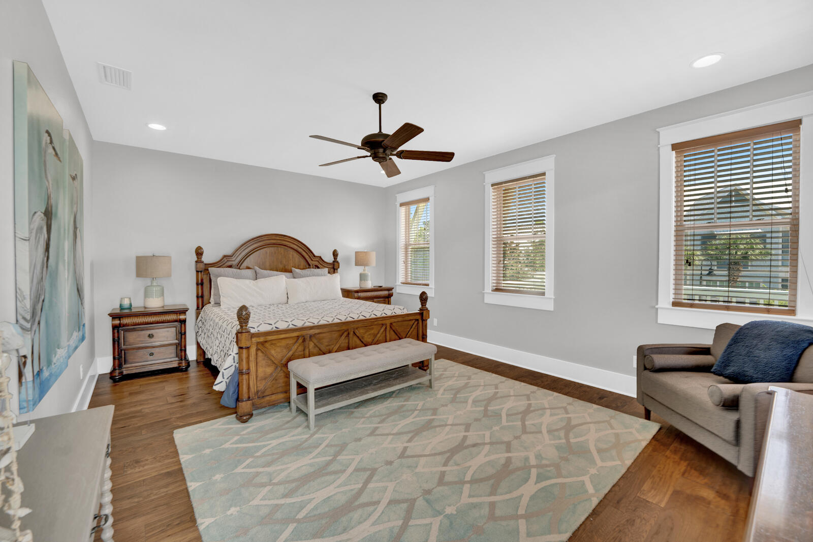 COTTAGES AT EASTERN LAKE - Residential