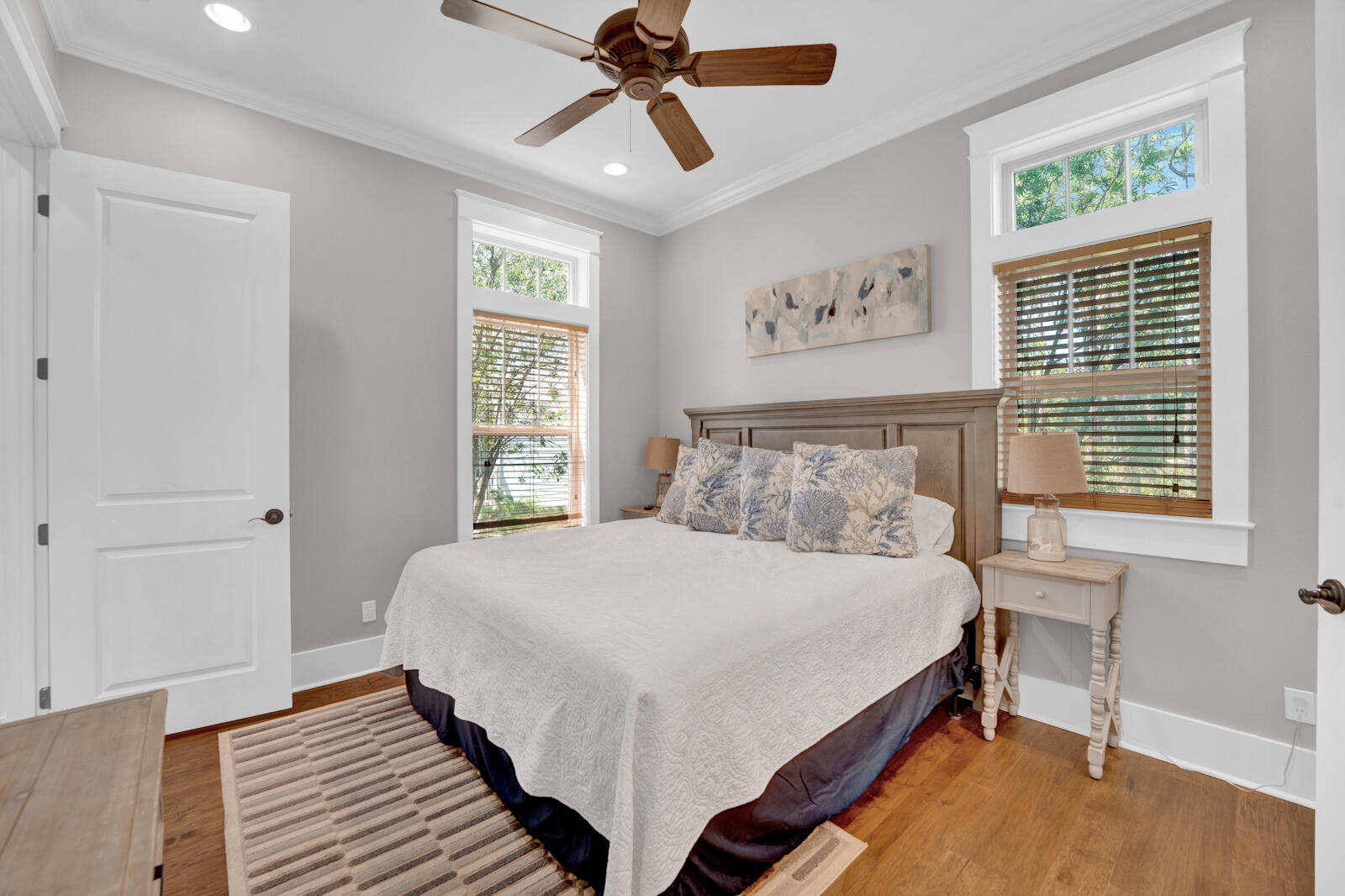 COTTAGES AT EASTERN LAKE - Residential