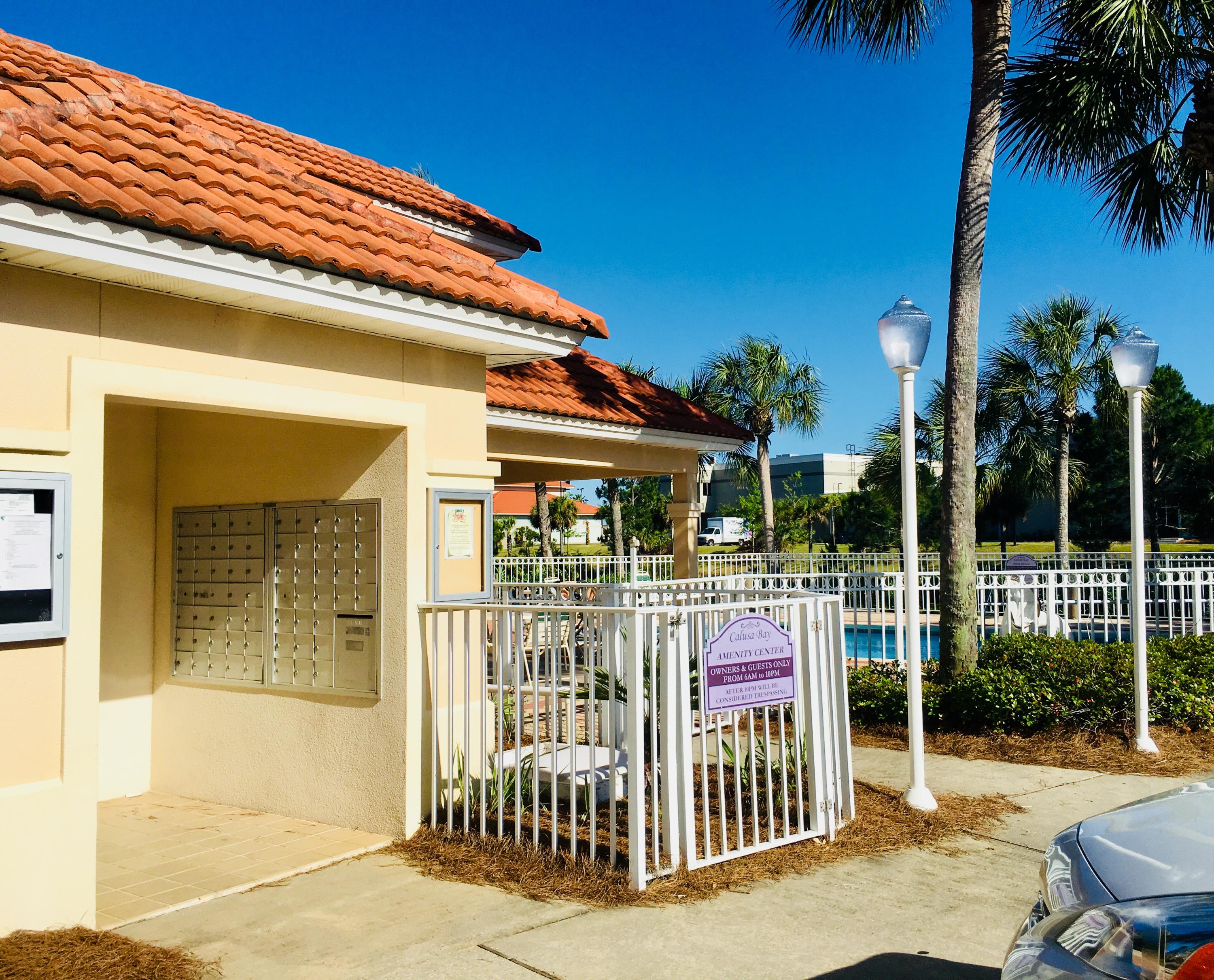 CALUSA BAY S/D - Land