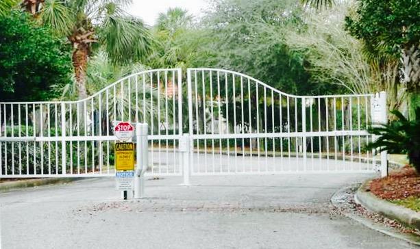 CALUSA BAY S/D - Land