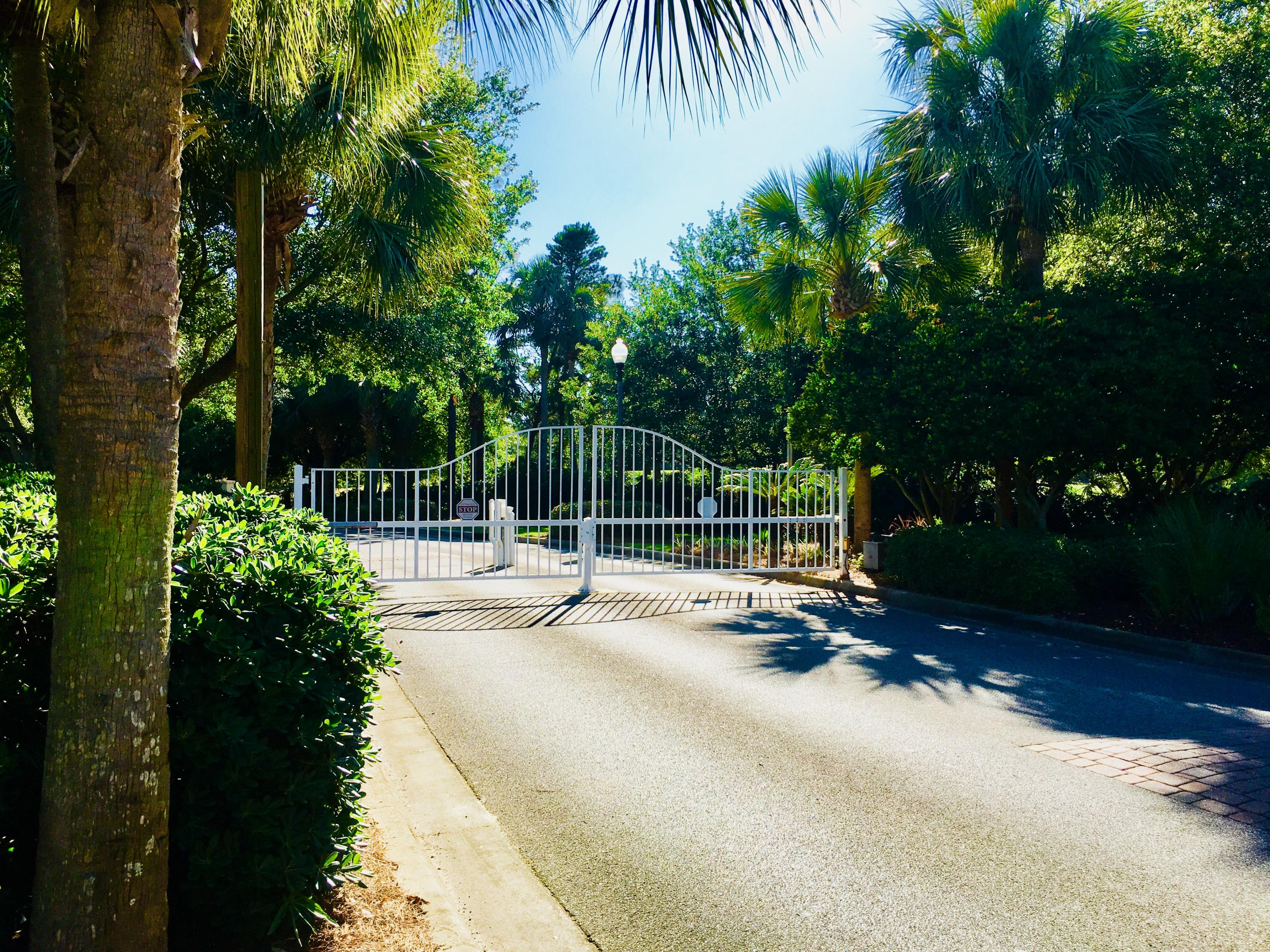 CALUSA BAY S/D - Land