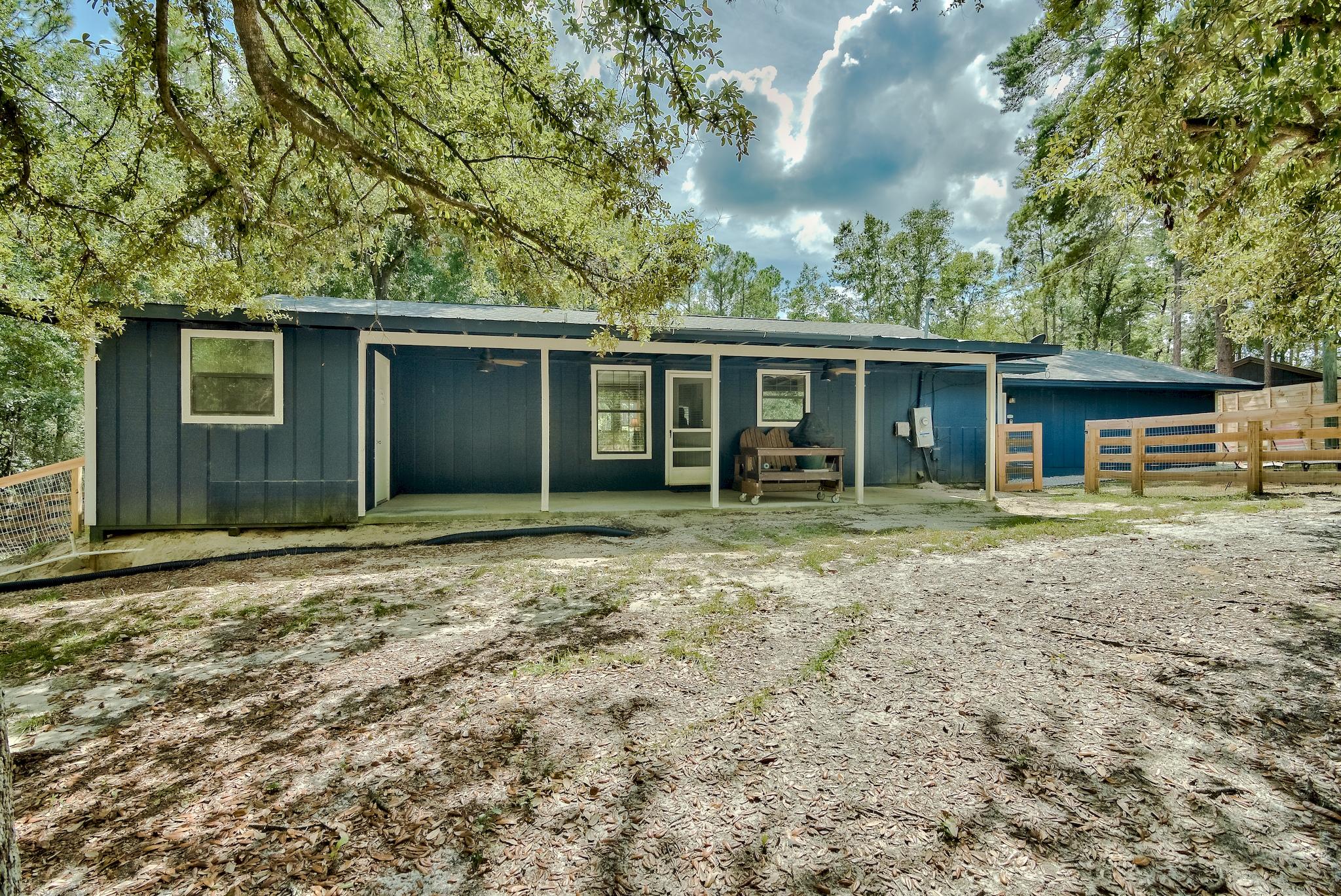 LANDINGS UNRECD THE - Residential