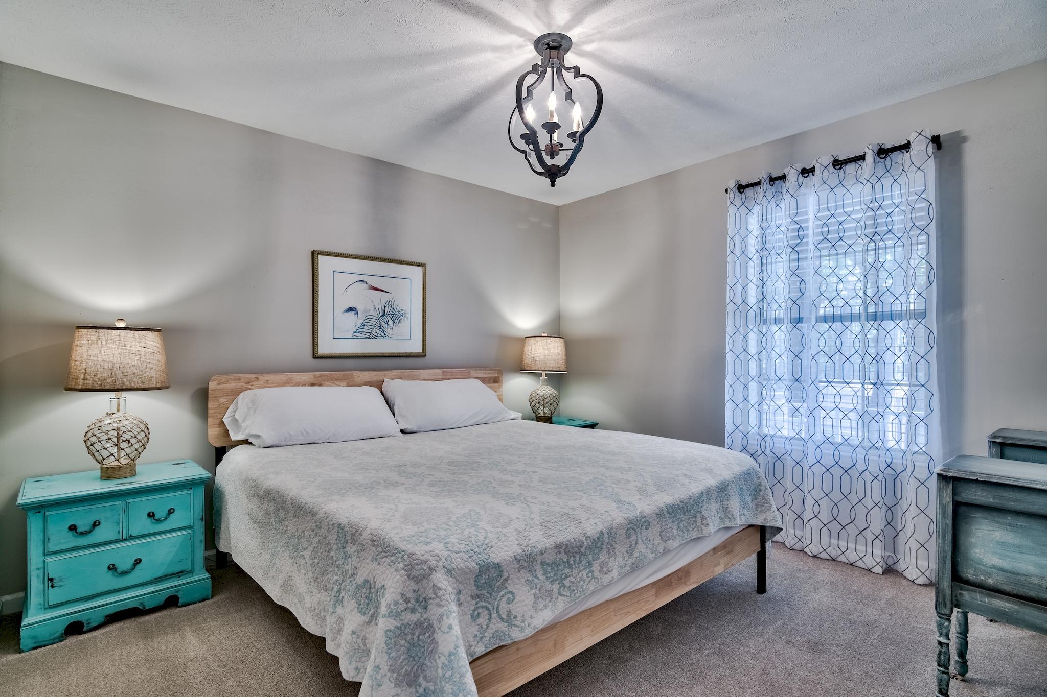 LANDINGS UNRECD THE - Residential