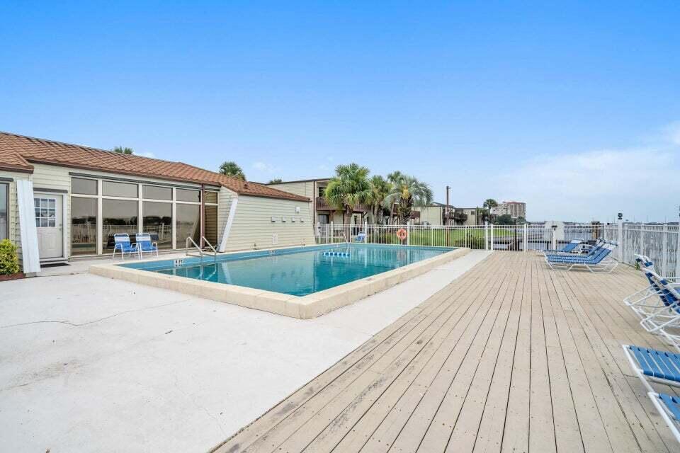 FOUNTAINHEAD CONDO - Residential