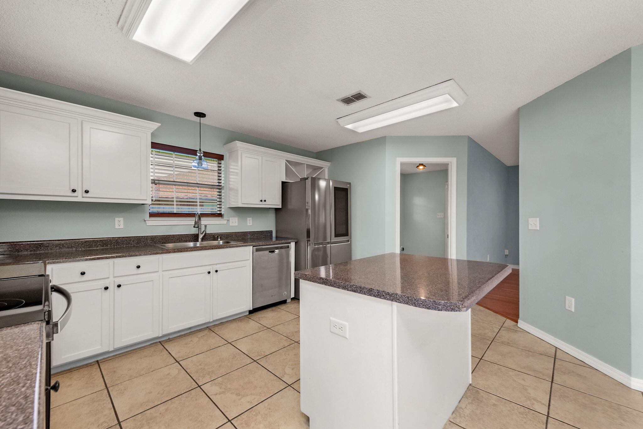CREETWOOD PLACE - Residential