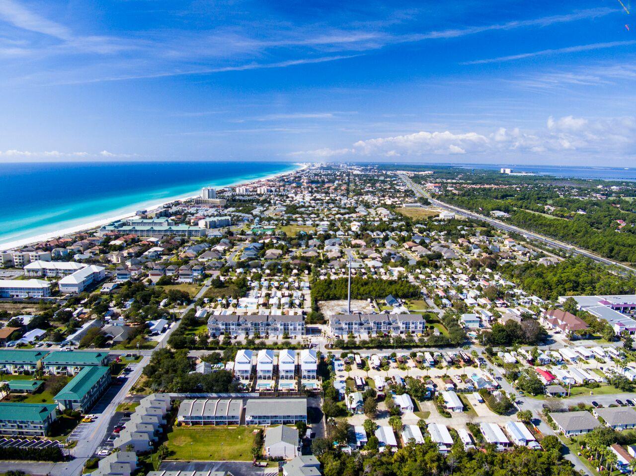 DRIFTWOOD DRIVE TOWNHOMES - Residential