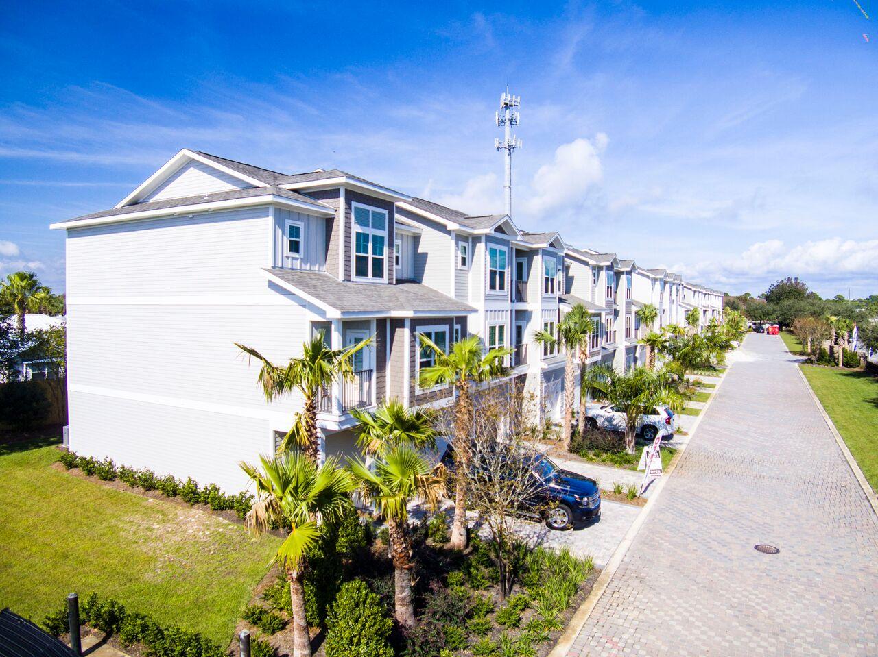 DRIFTWOOD DRIVE TOWNHOMES - Residential