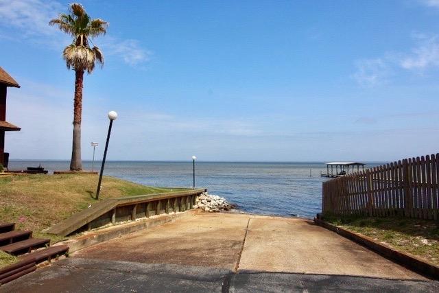 MOSSEY COVE T/H - Residential