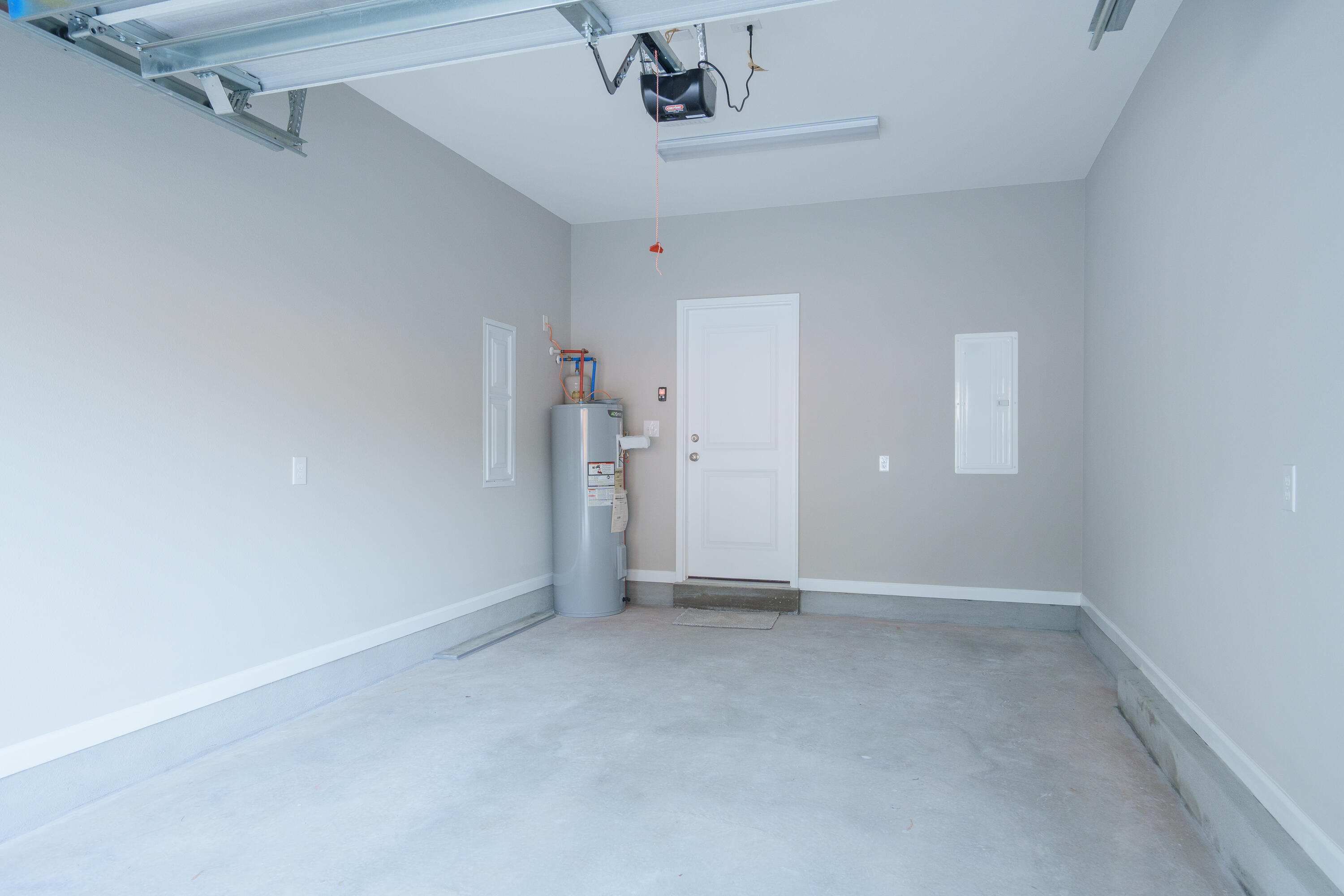 HELMS & ALLEN - Residential Lease