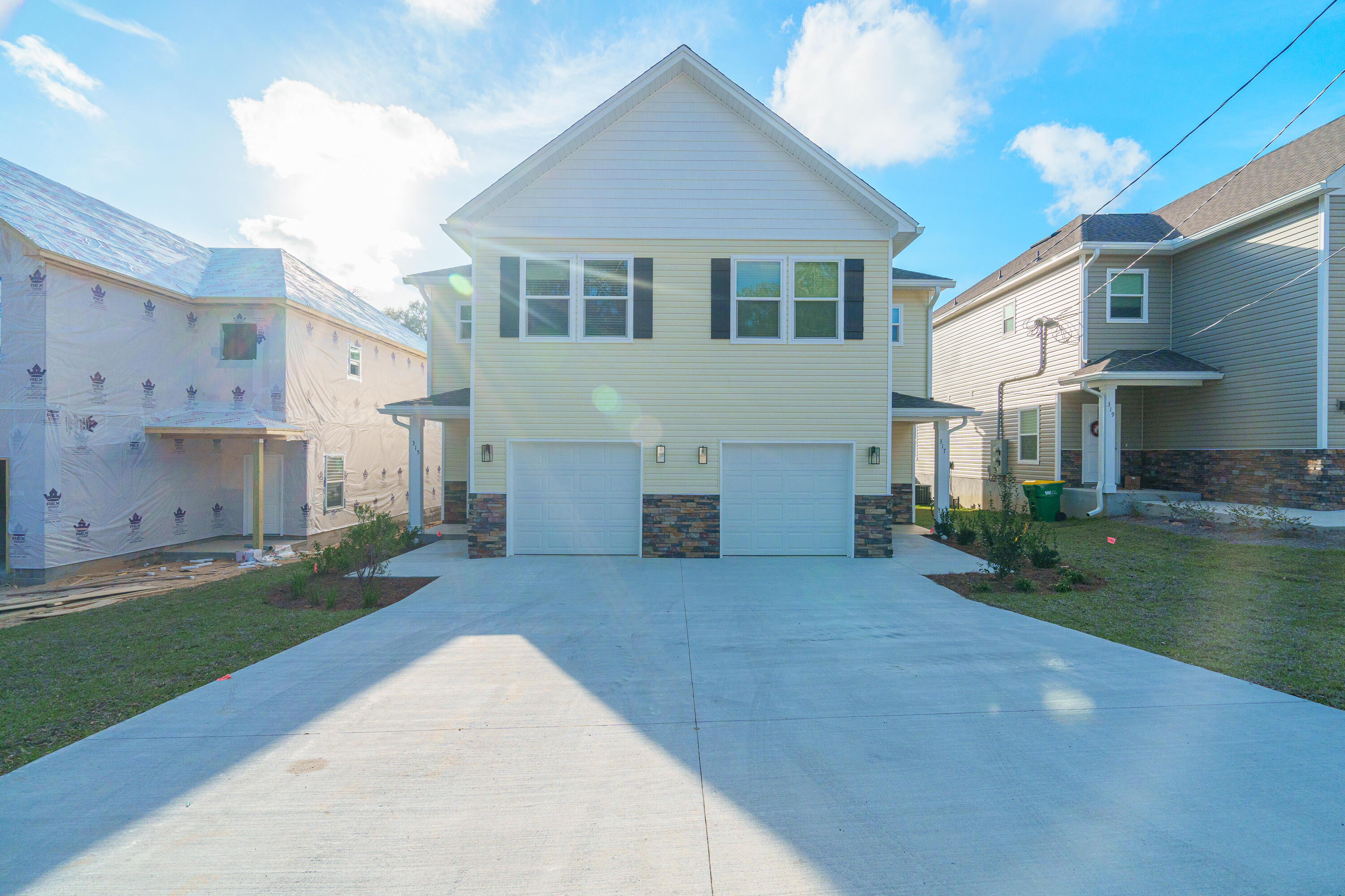 HELMS & ALLEN - Residential Lease