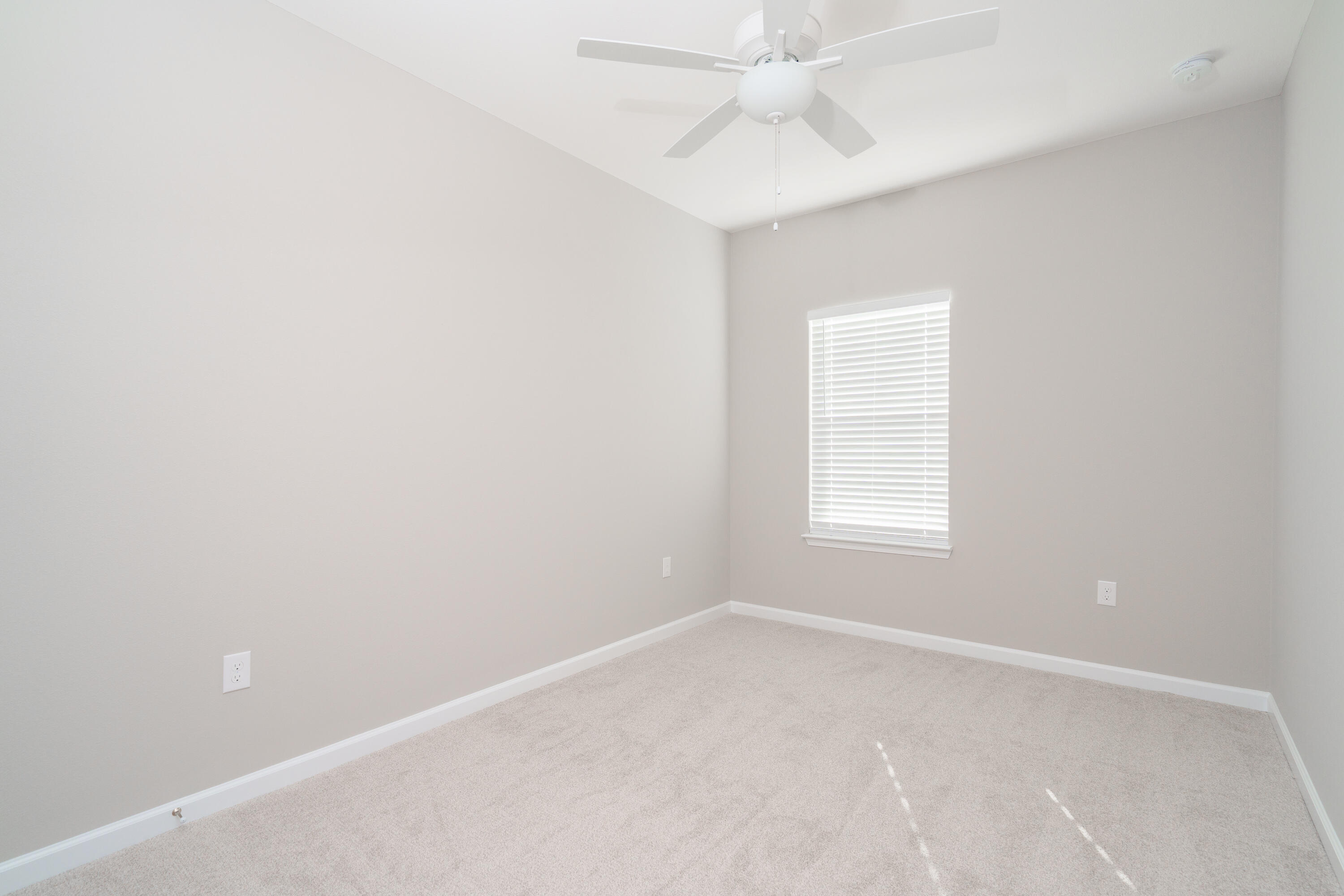 HELMS & ALLEN - Residential Lease