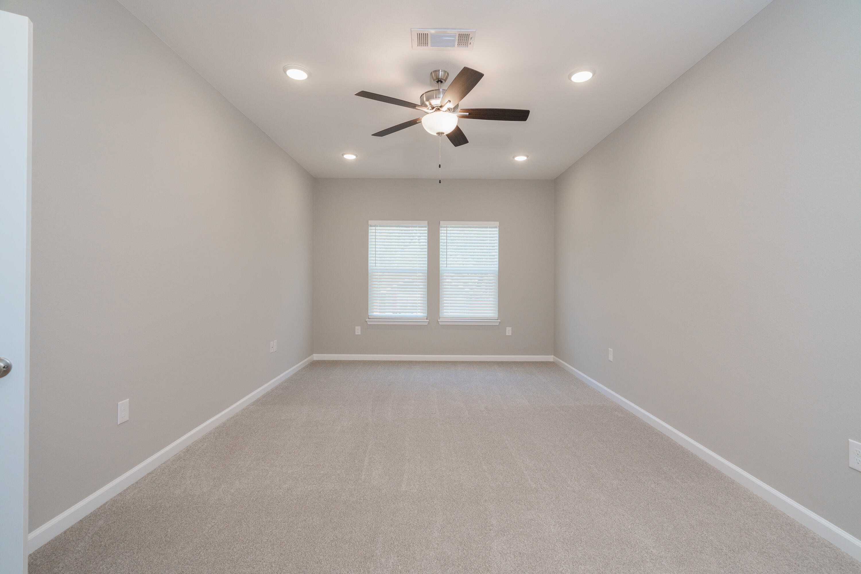 HELMS & ALLEN - Residential Lease