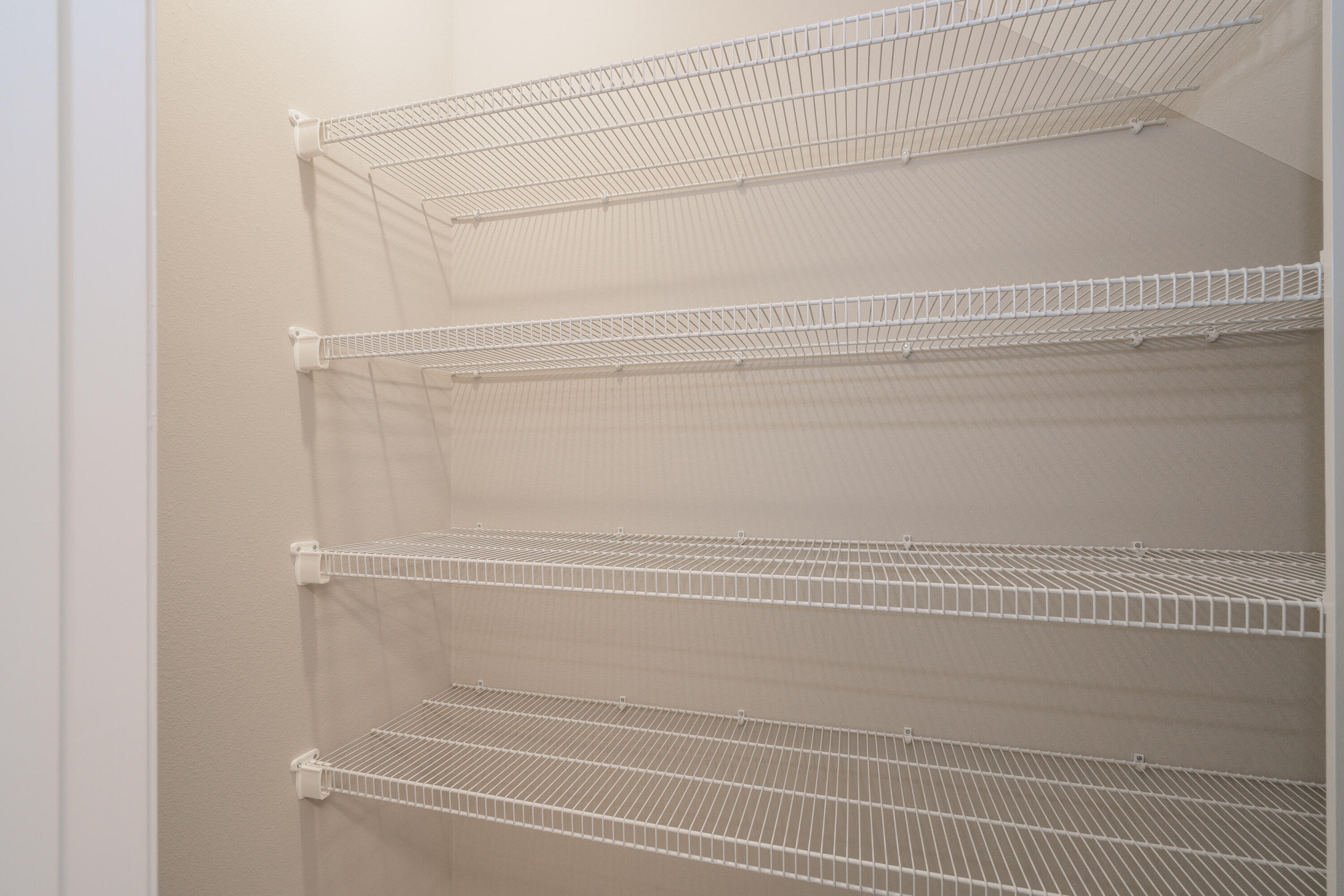 HELMS & ALLEN - Residential Lease