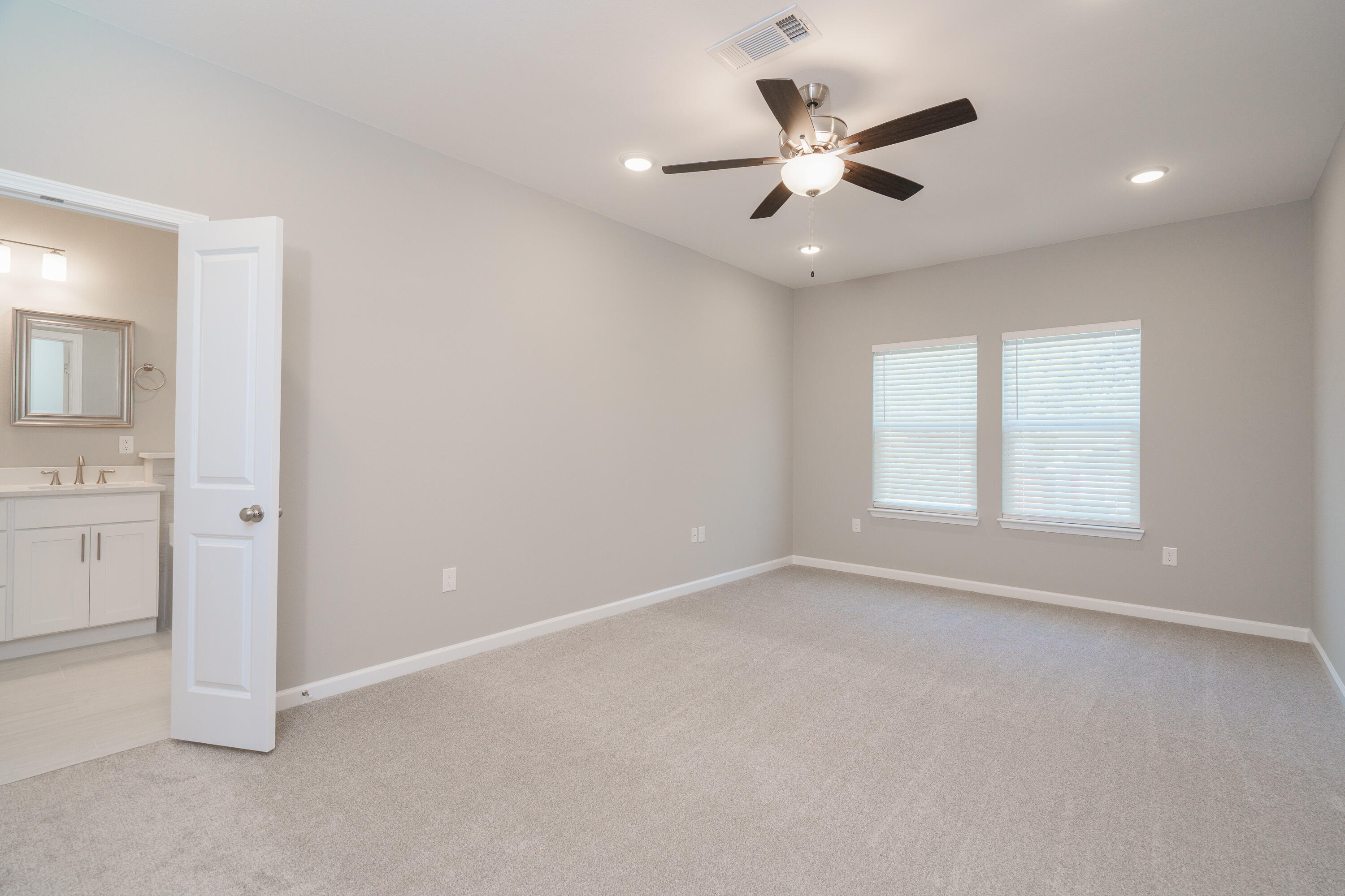 HELMS & ALLEN - Residential Lease