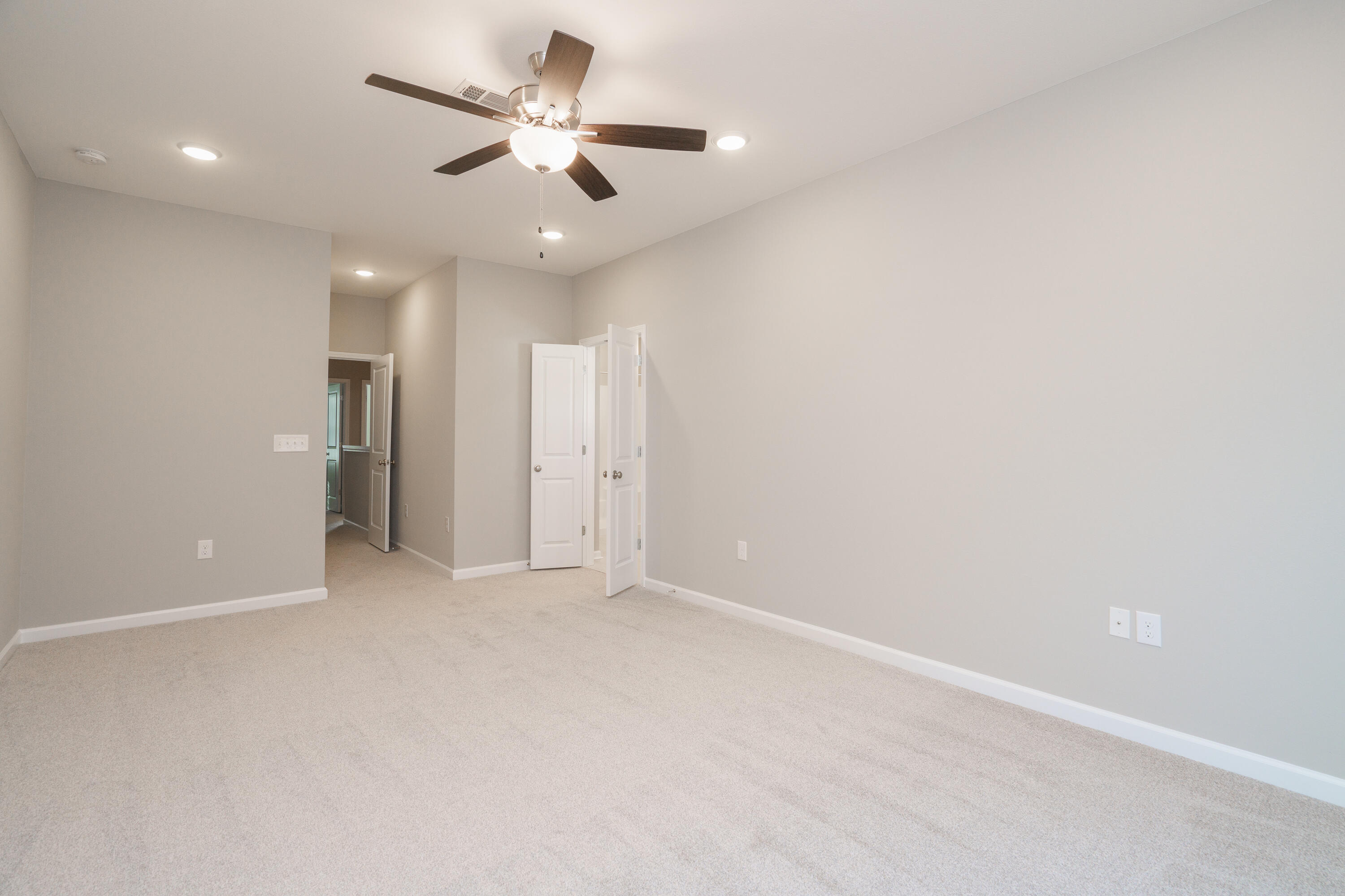 HELMS & ALLEN - Residential Lease