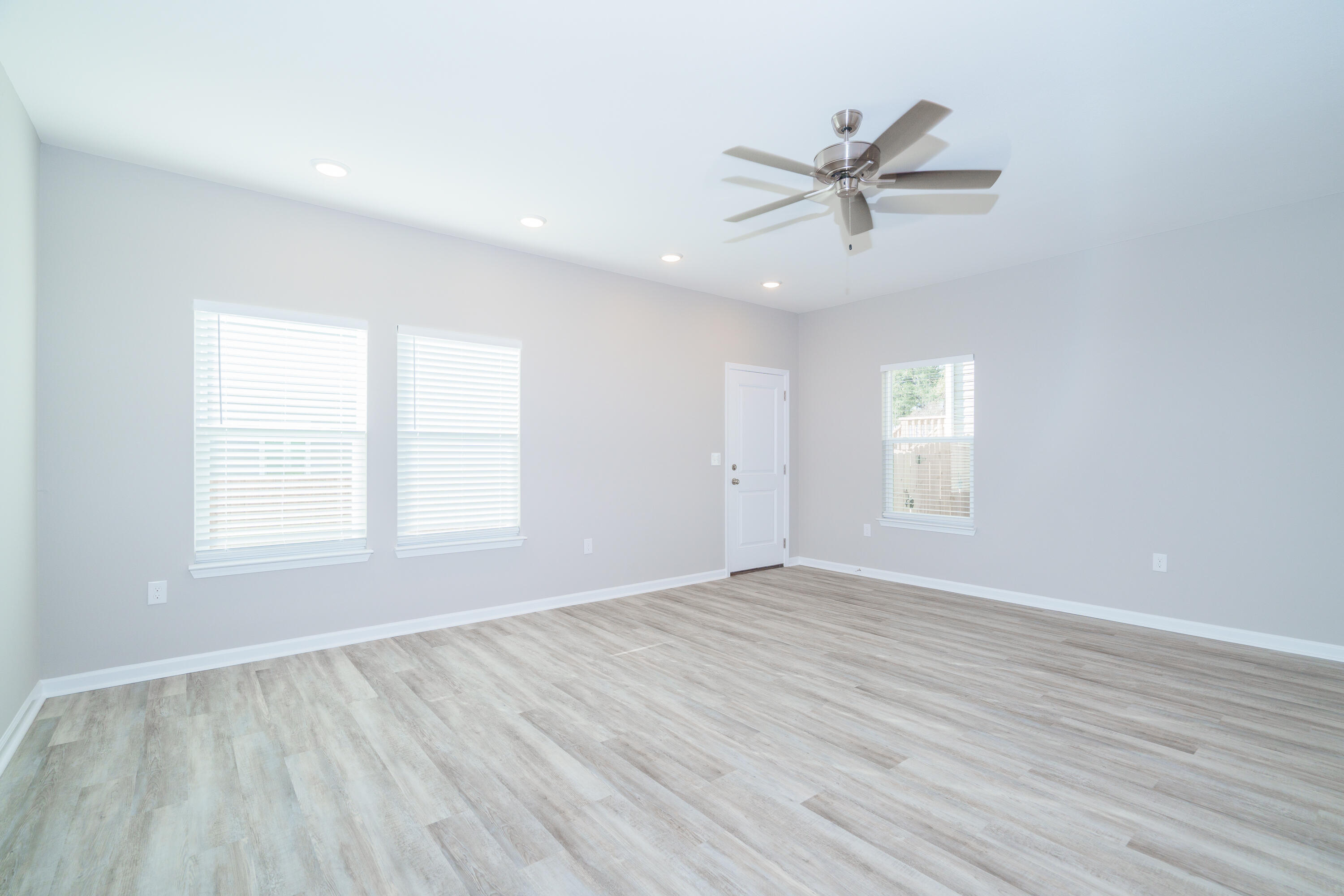 HELMS & ALLEN - Residential Lease