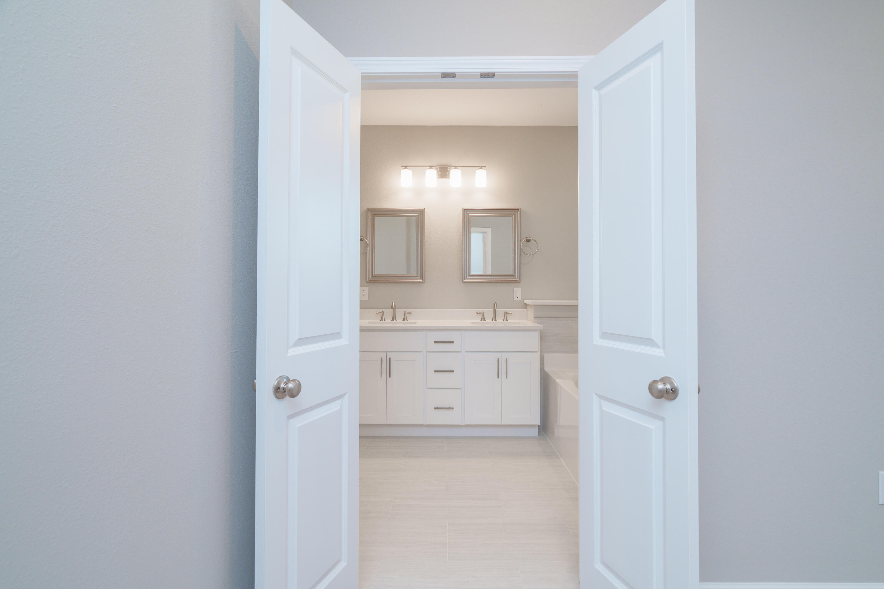 HELMS & ALLEN - Residential Lease