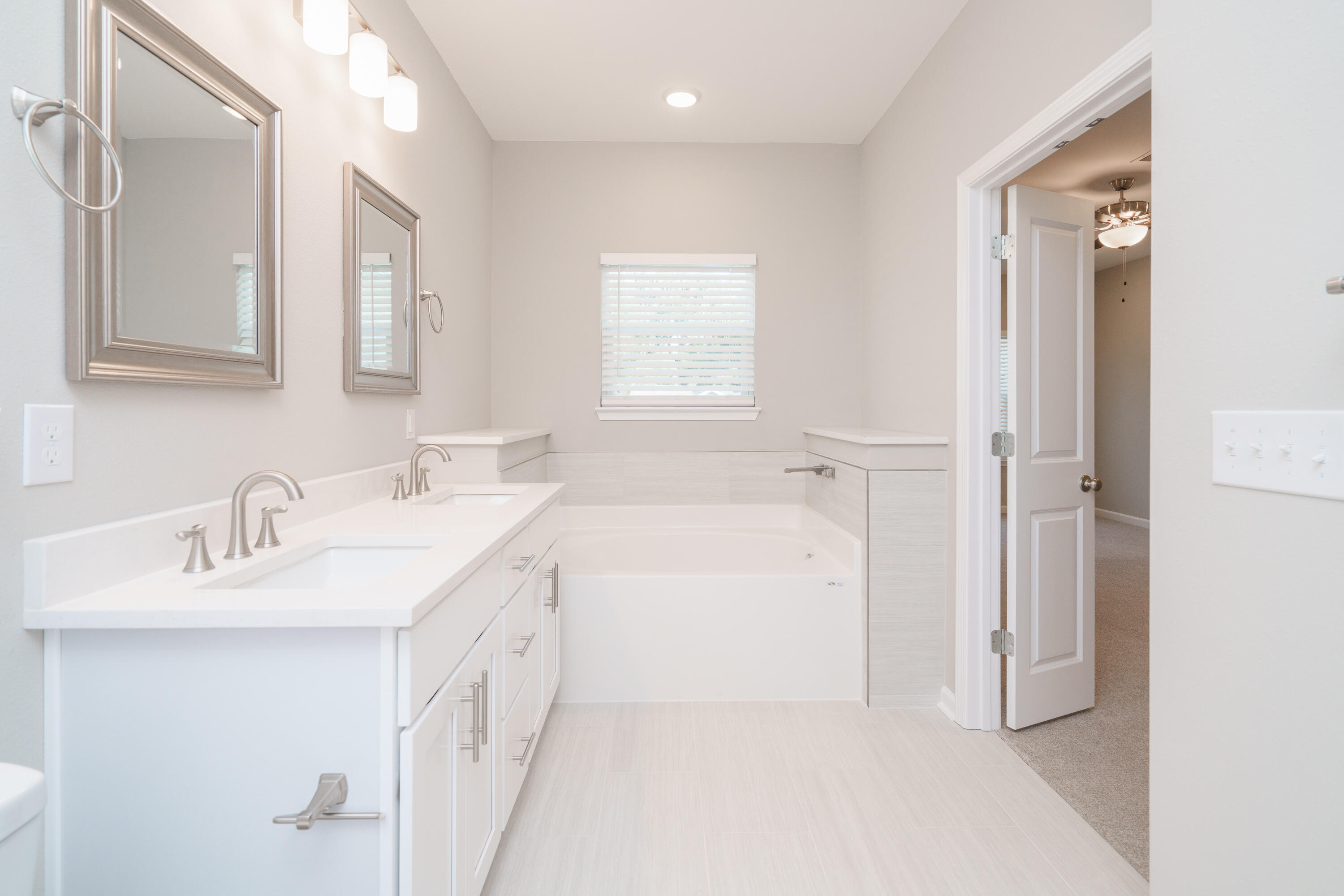 HELMS & ALLEN - Residential Lease