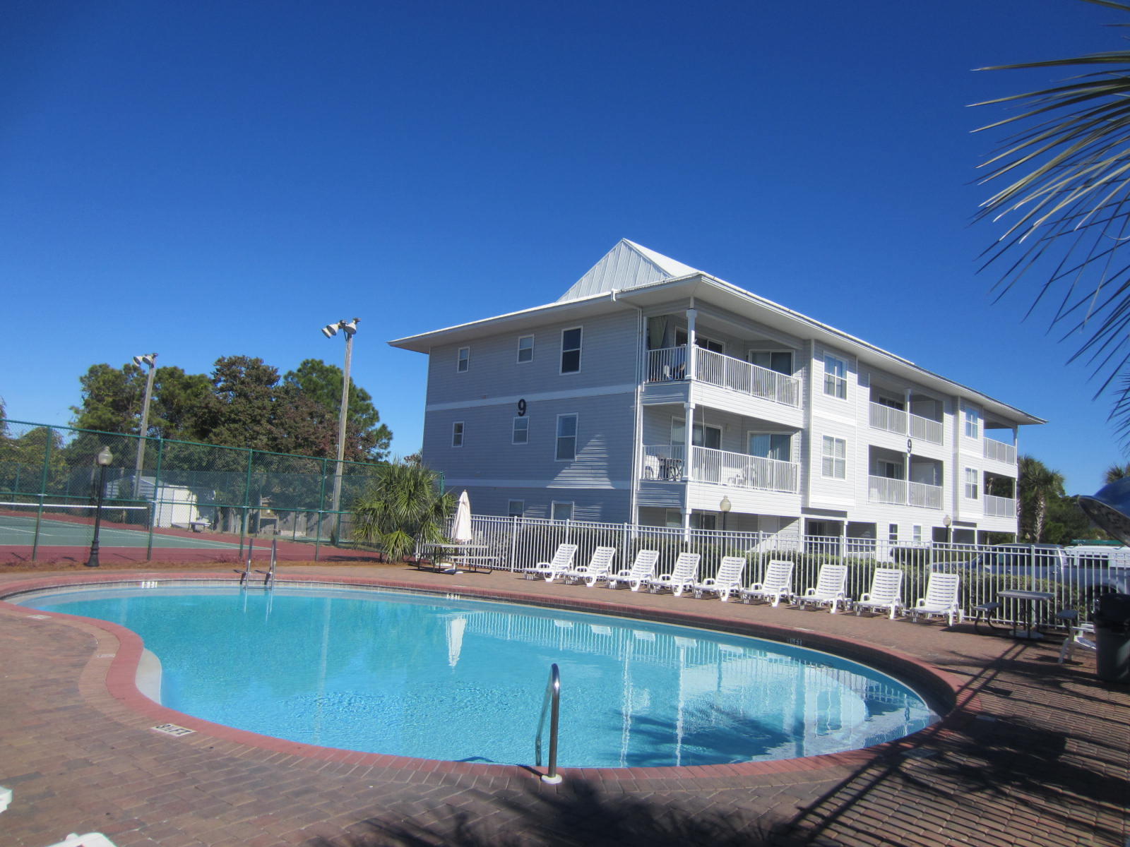 BEACHSIDE VILLAS CONDO - Residential