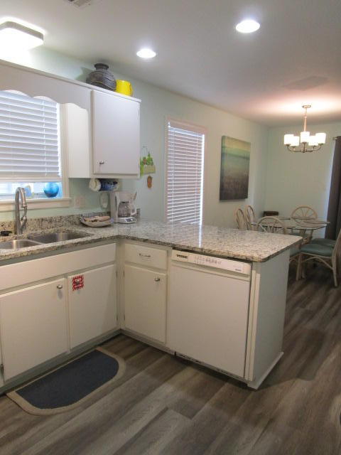 BEACHSIDE VILLAS CONDO - Residential