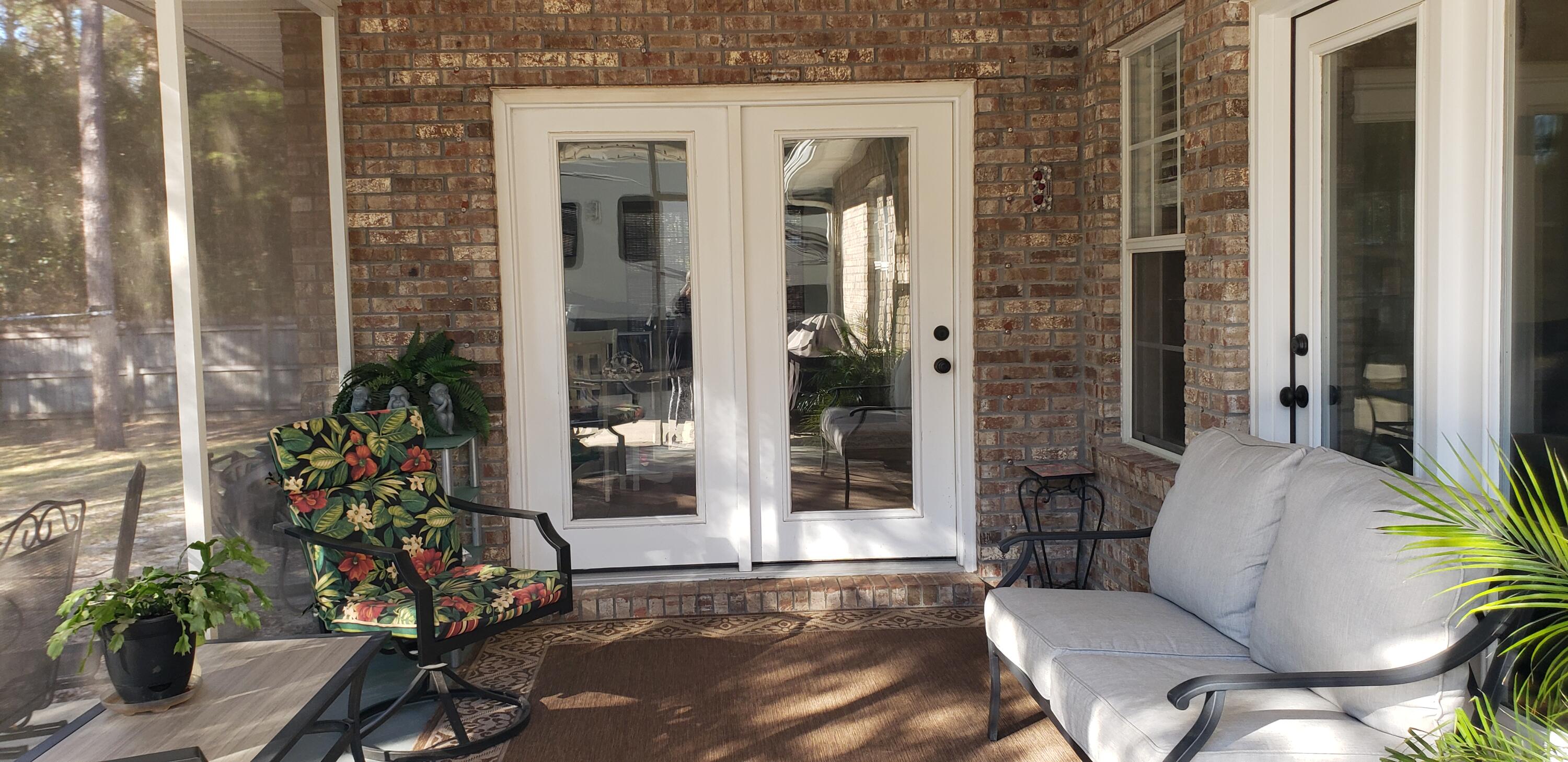 ROCKY BAYOU ESTATES - Residential