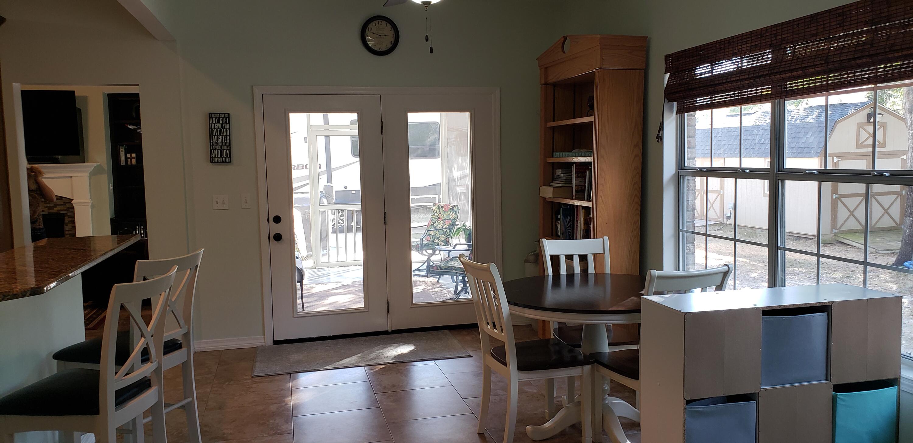 ROCKY BAYOU ESTATES - Residential
