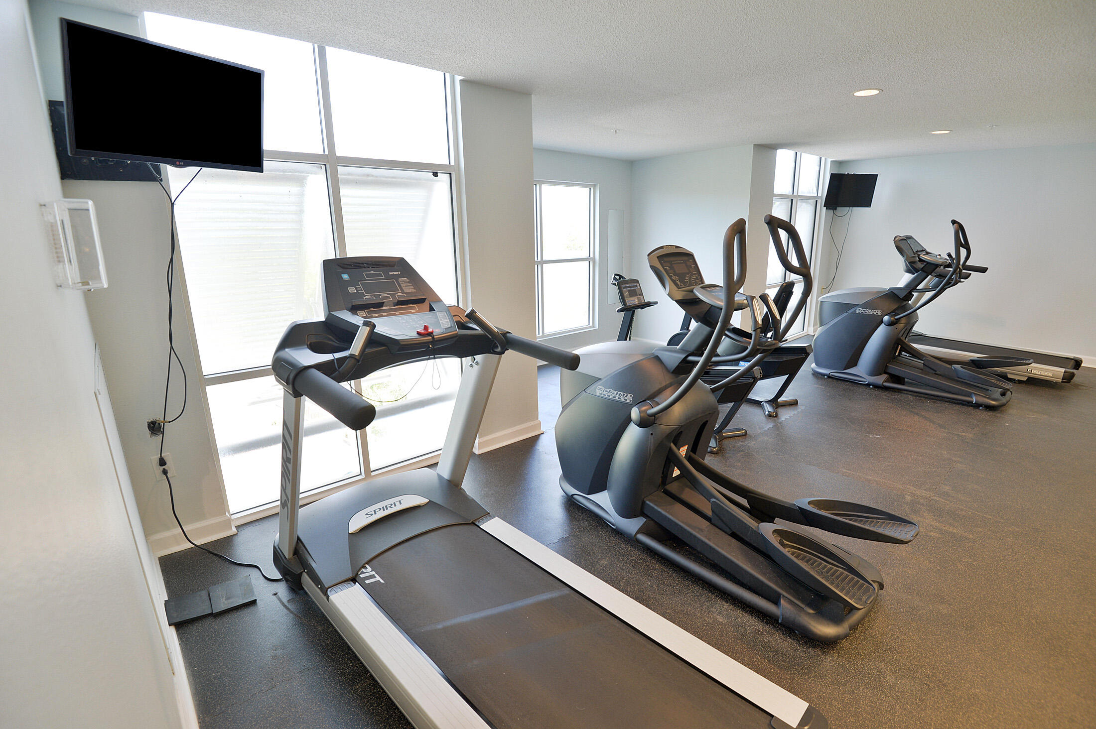 INN AT BLUE MOUNTAIN BEACH - Residential