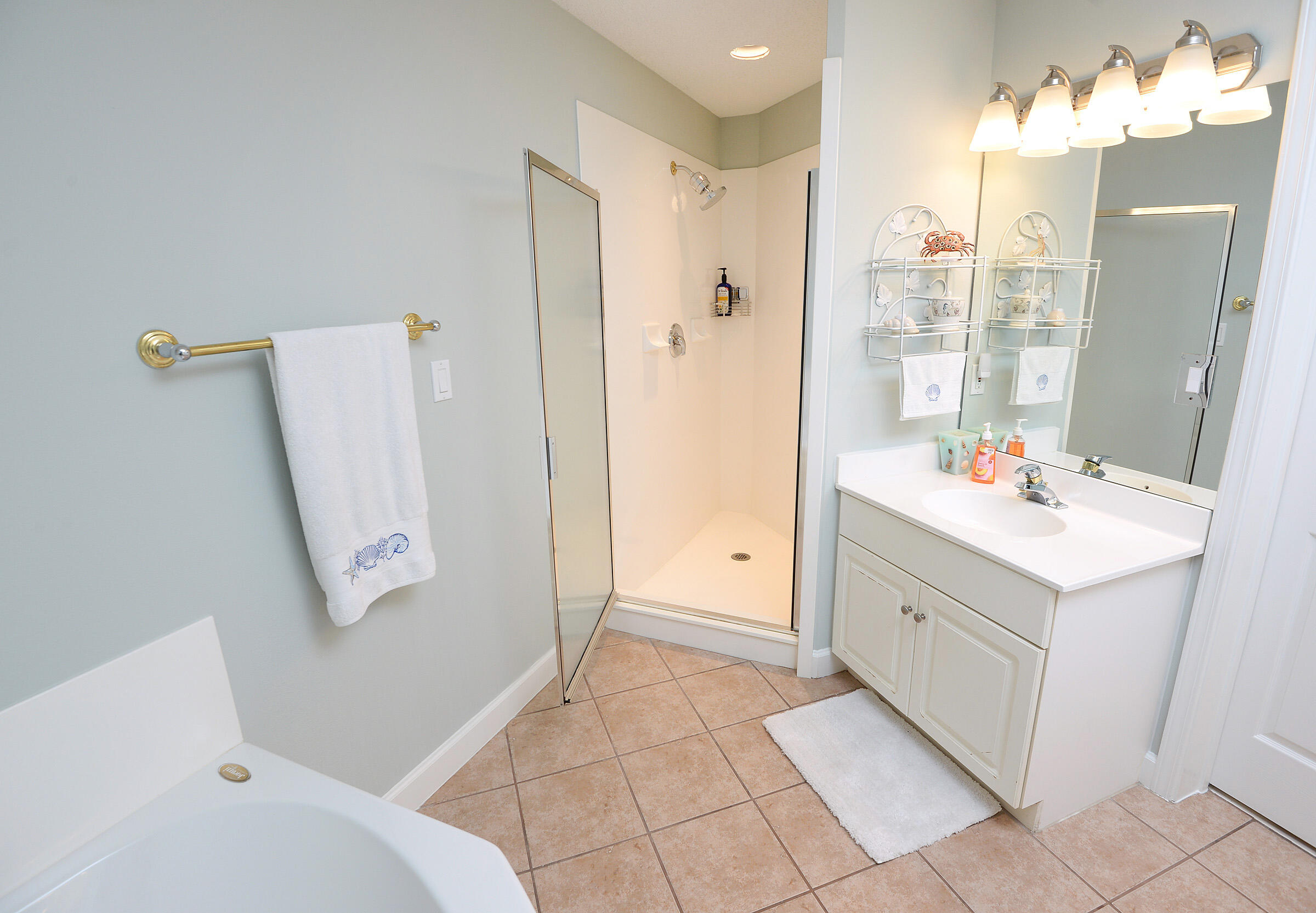 INN AT BLUE MOUNTAIN BEACH - Residential