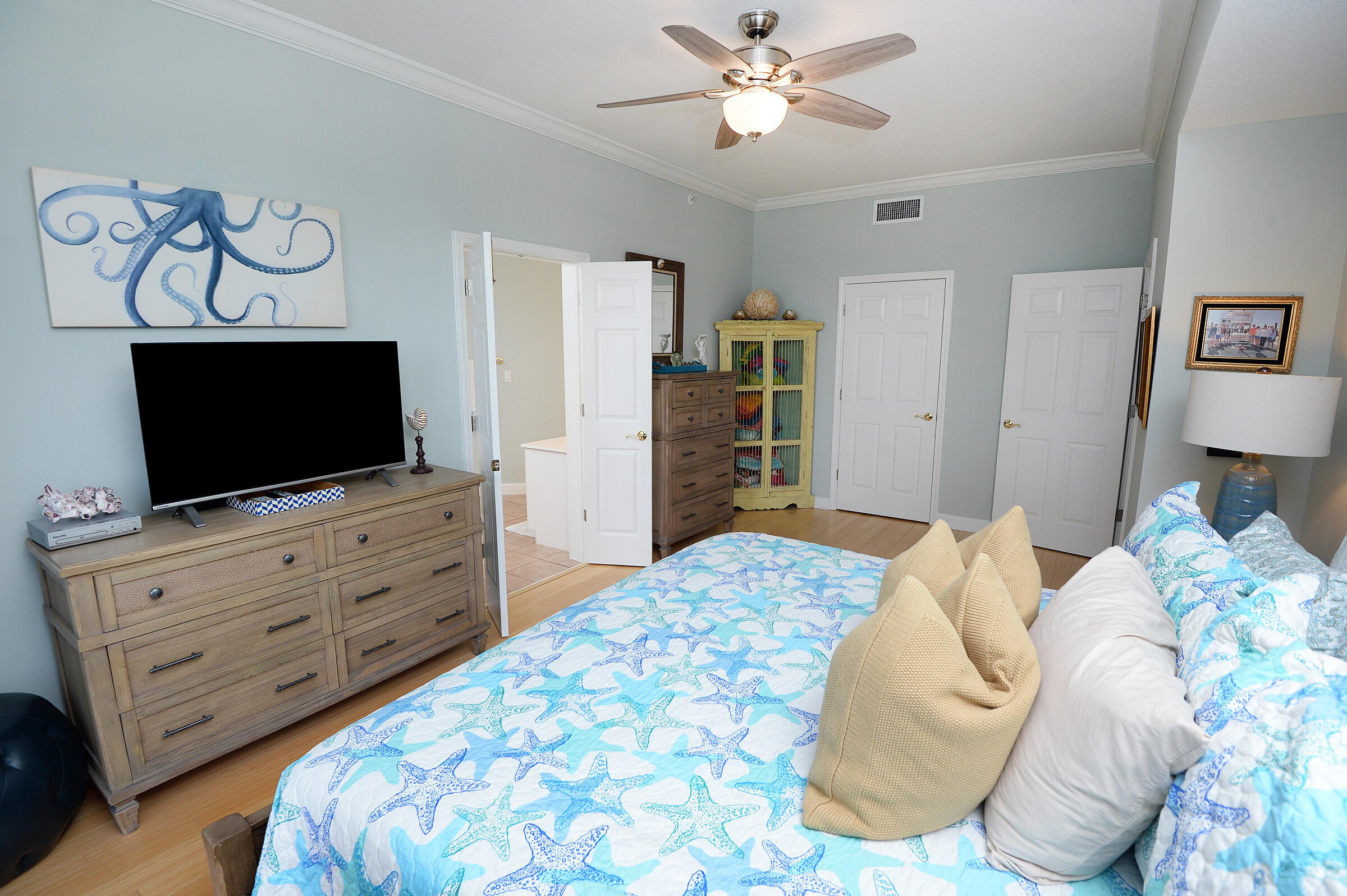 INN AT BLUE MOUNTAIN BEACH - Residential