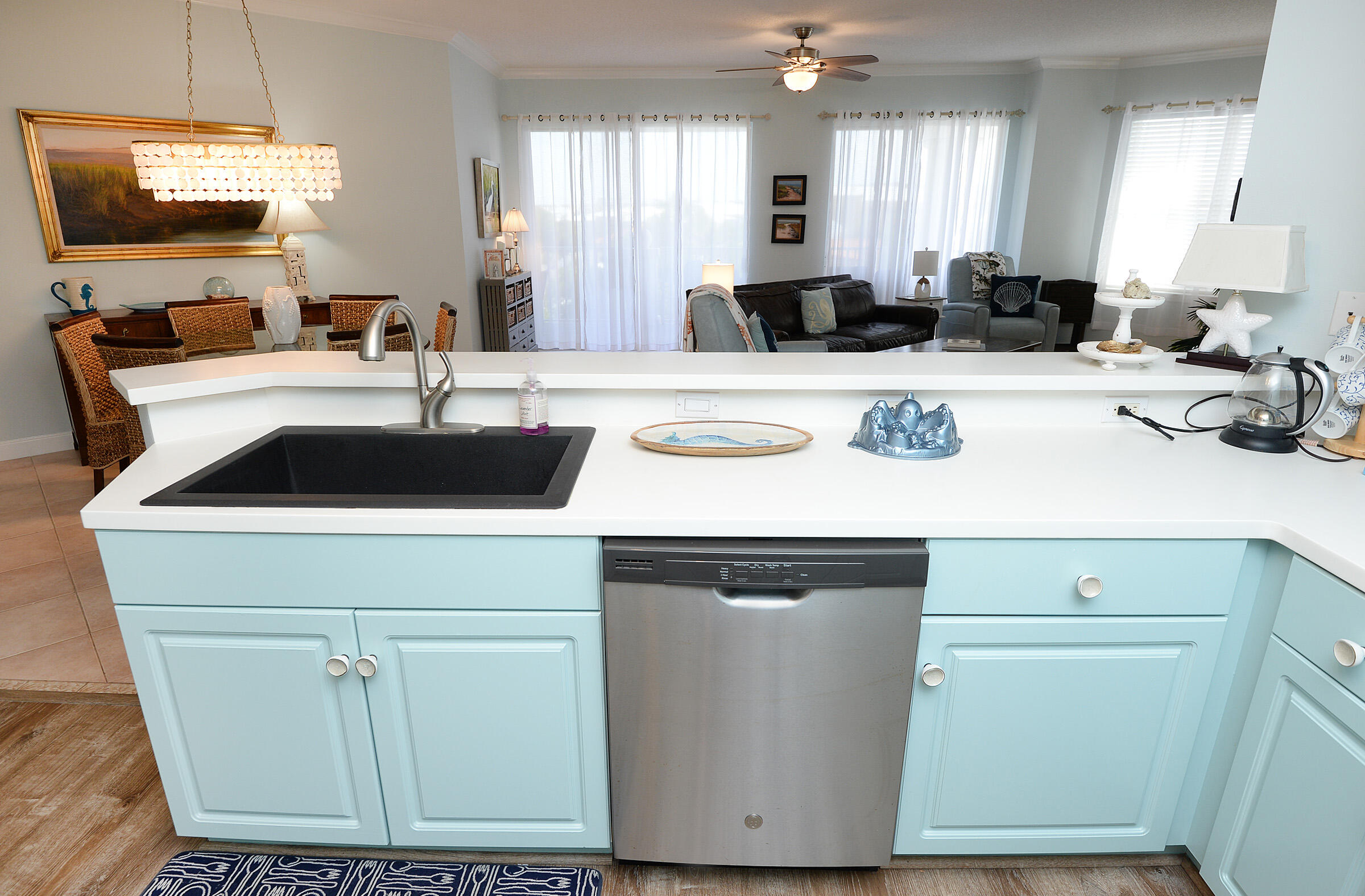 INN AT BLUE MOUNTAIN BEACH - Residential