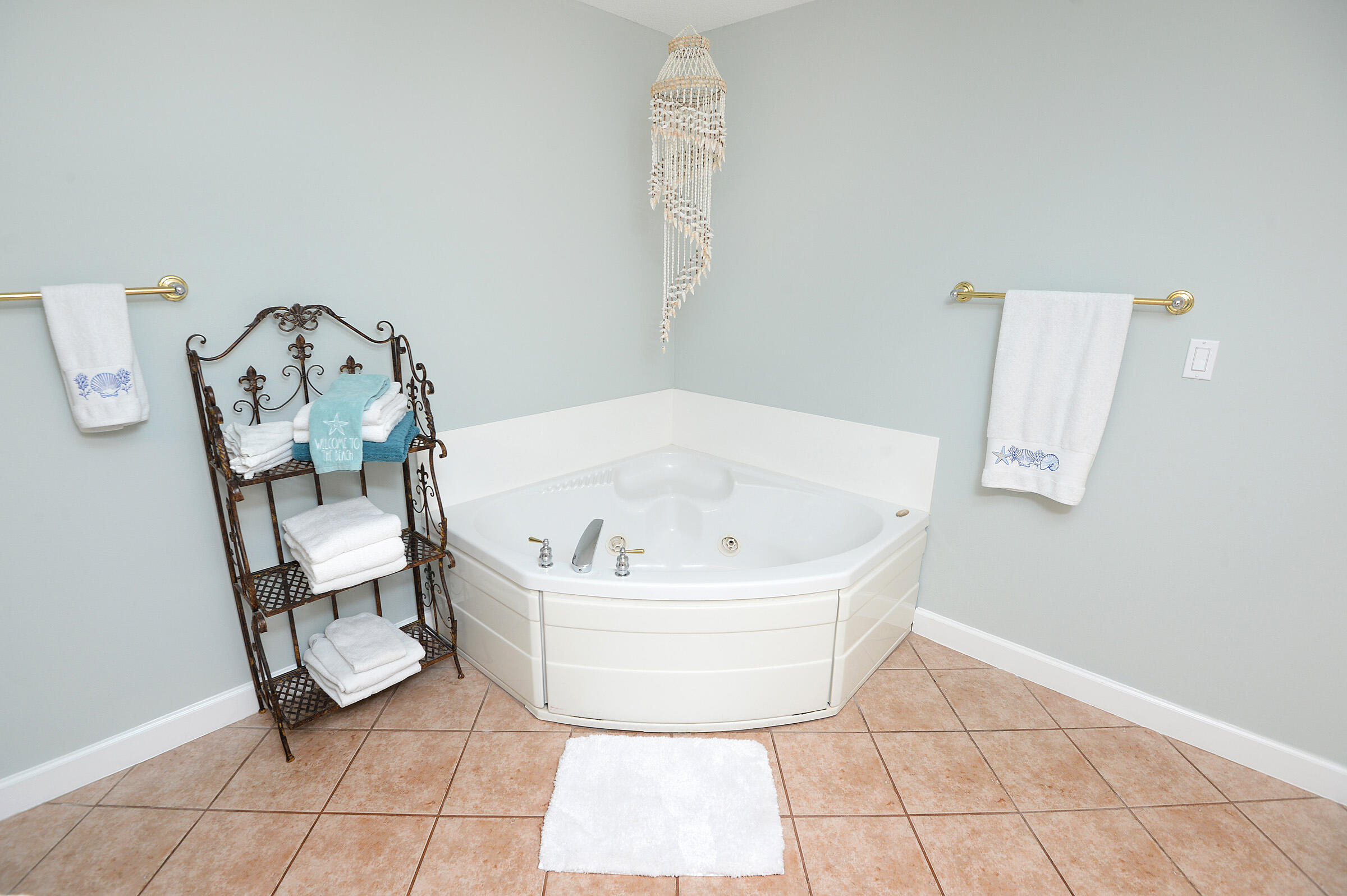 INN AT BLUE MOUNTAIN BEACH - Residential