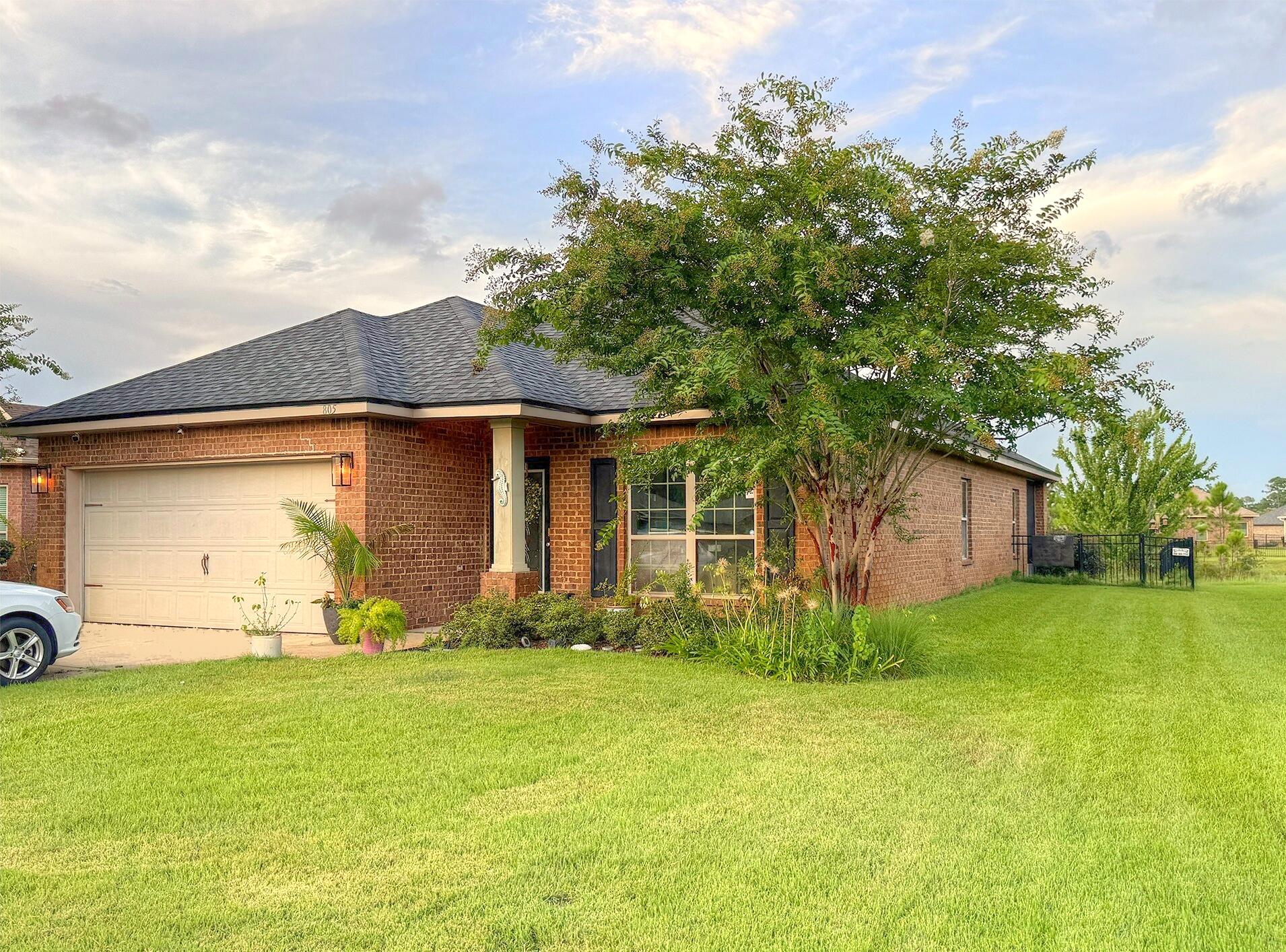 Located in Driftwood Estates, a well sought after neighborhood with an almost 80' community pool, this home is located on a body of water, stocked with bass, in the back fenced yard, and faces a lake in the front. Recently a new roof was installed, plus new kitchen cabinets and granite countertops, new countertops in both bathrooms, and fresh paint. Centrally positioned between Destin and 30A; with white sand beaches, music venues, shopping and restaurants close by.
