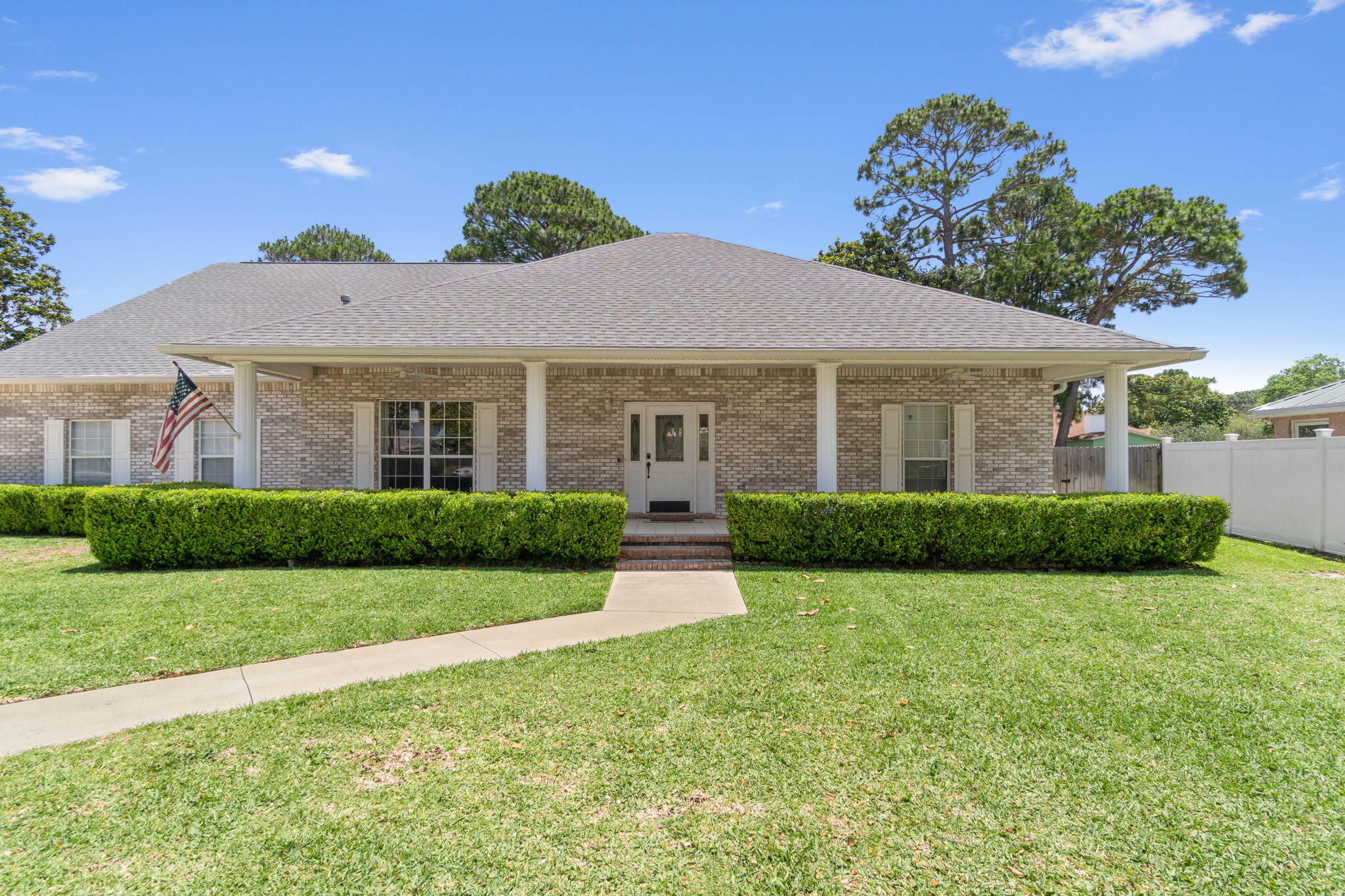 RAINTREE ESTATES - Residential