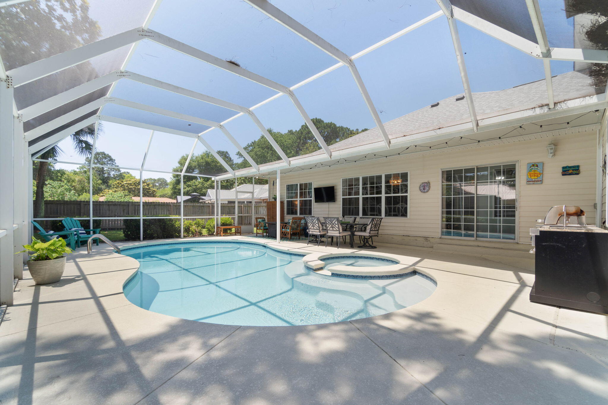 RAINTREE ESTATES - Residential