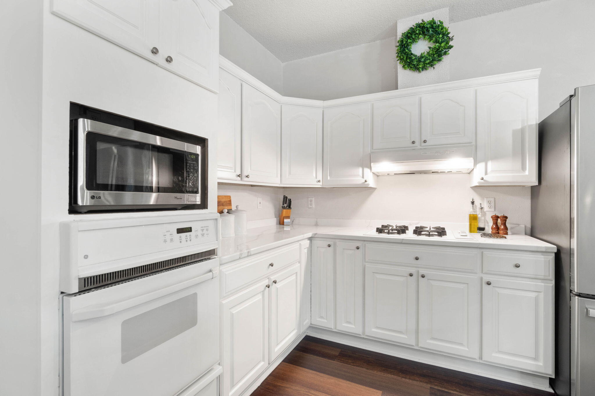 RAINTREE ESTATES - Residential