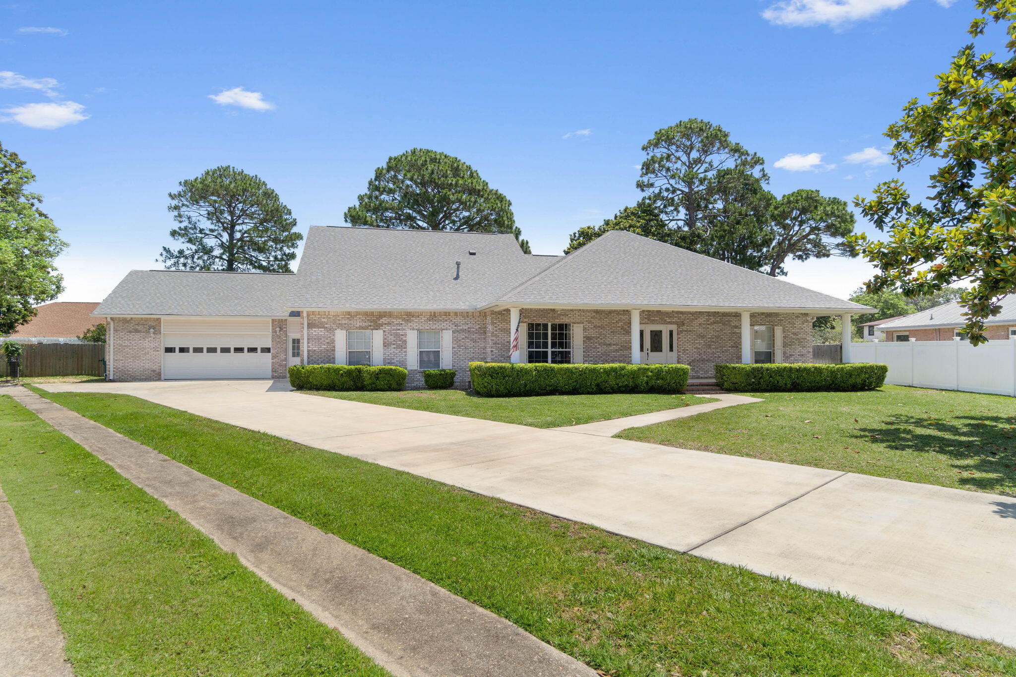 RAINTREE ESTATES - Residential