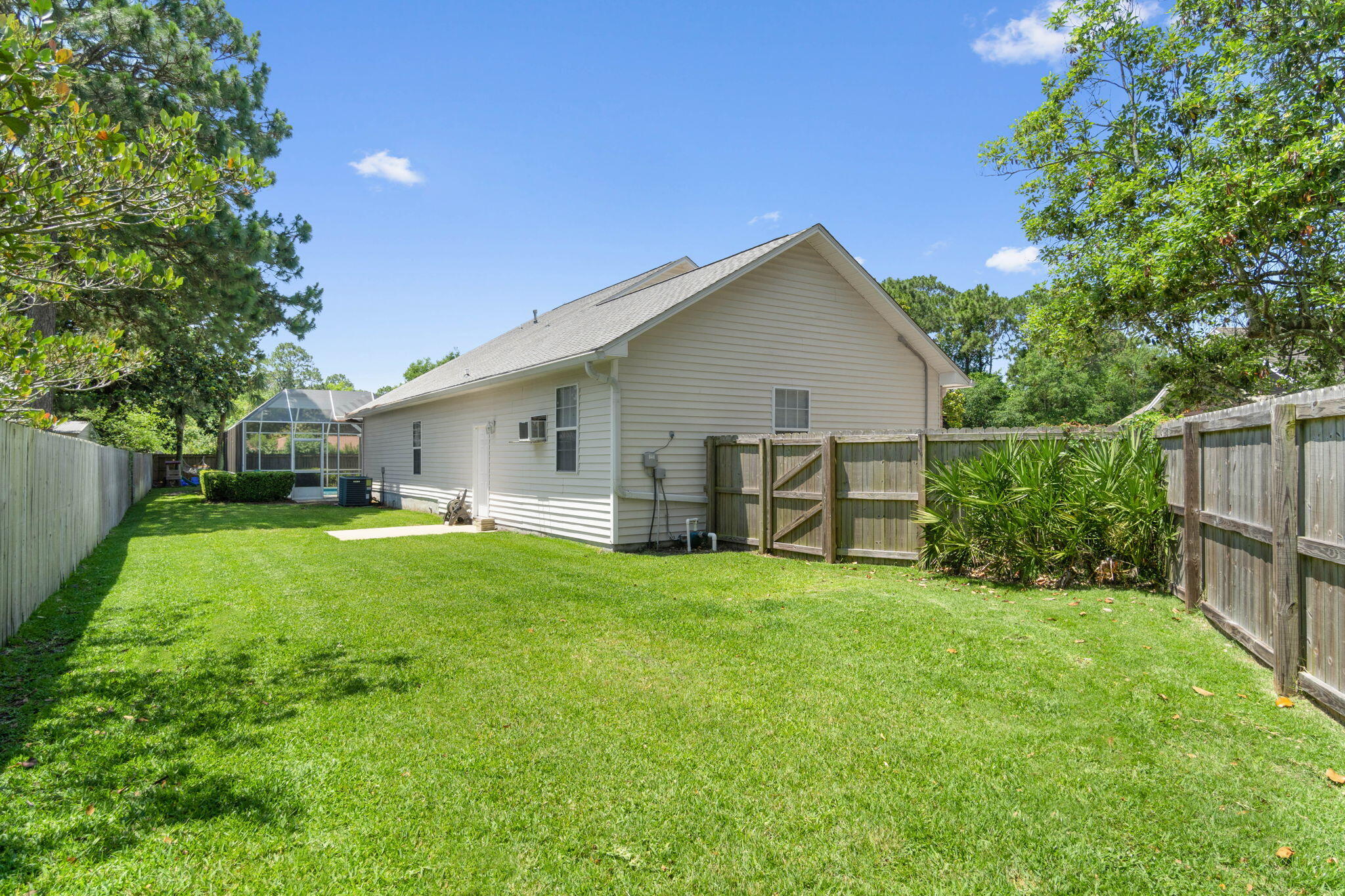 RAINTREE ESTATES - Residential