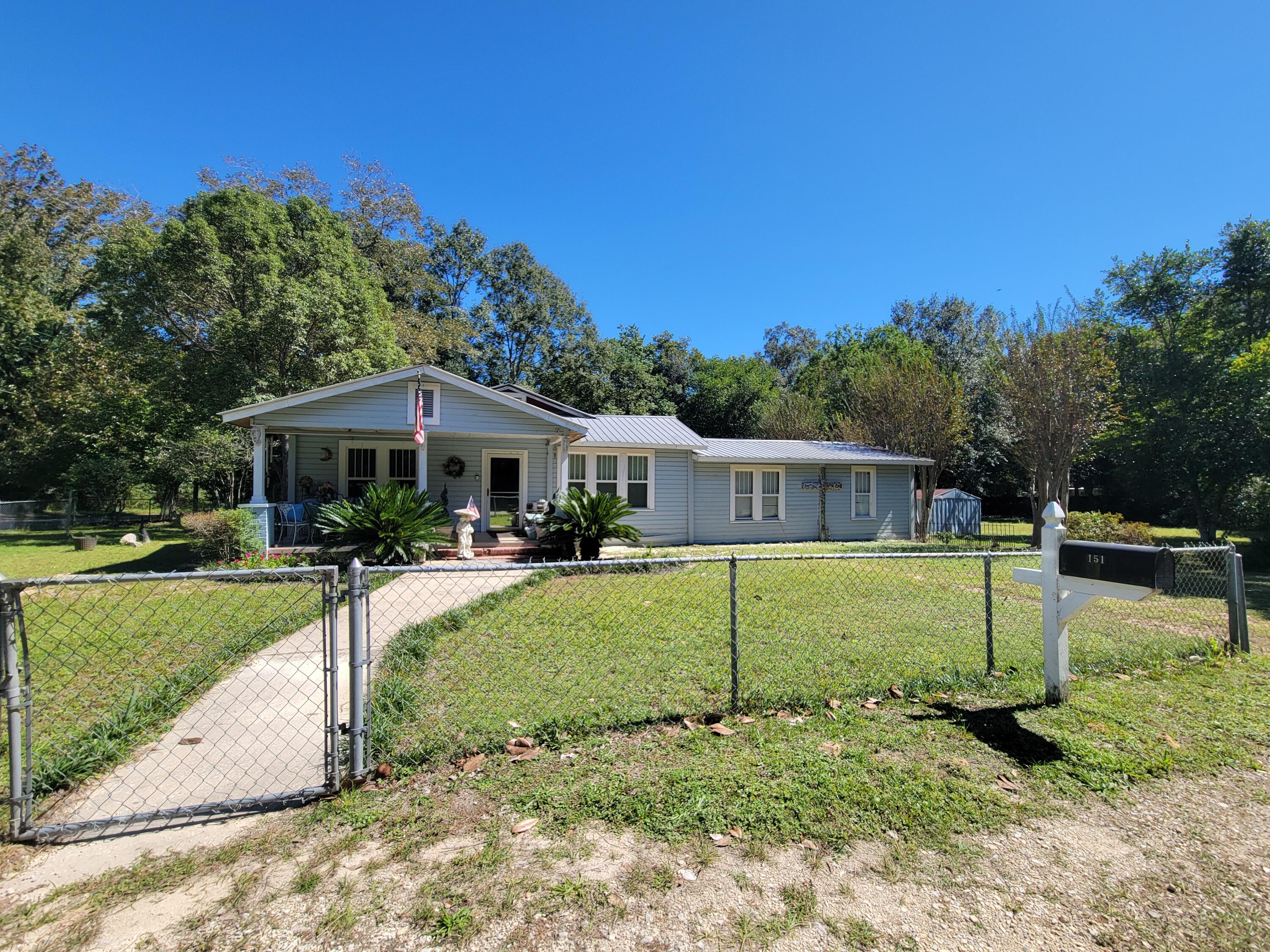 TOWN OF DEFUNIAK SPRINGS - Residential