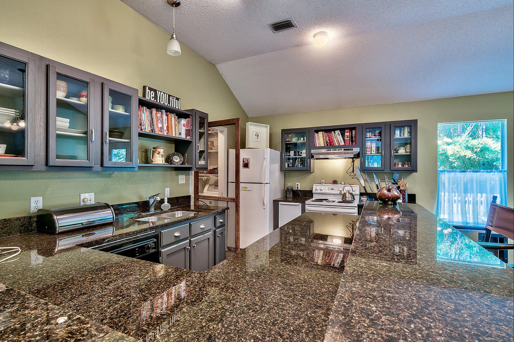 PINE GARDEN UNREC - Residential