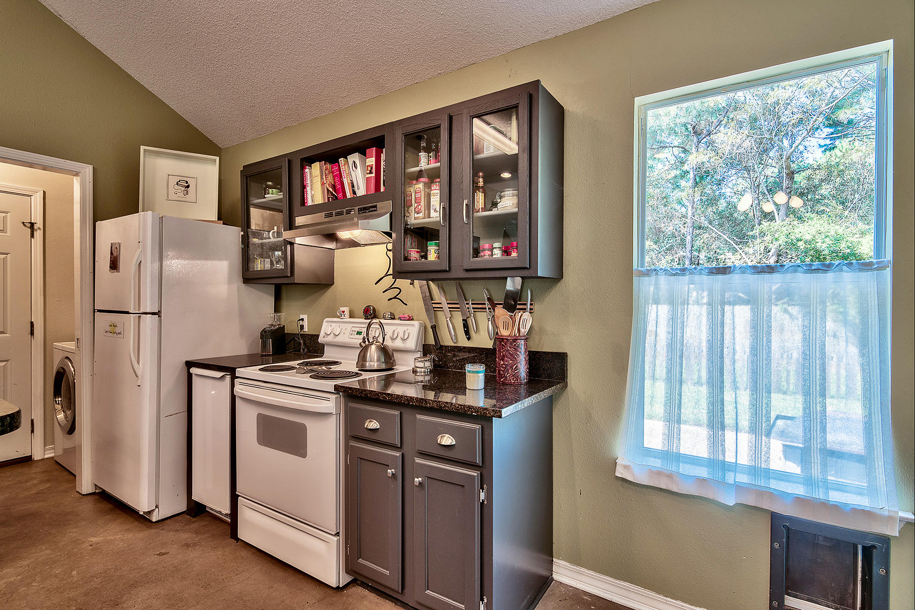 PINE GARDEN UNREC - Residential