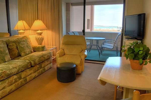 Jetty East Condominium - Residential